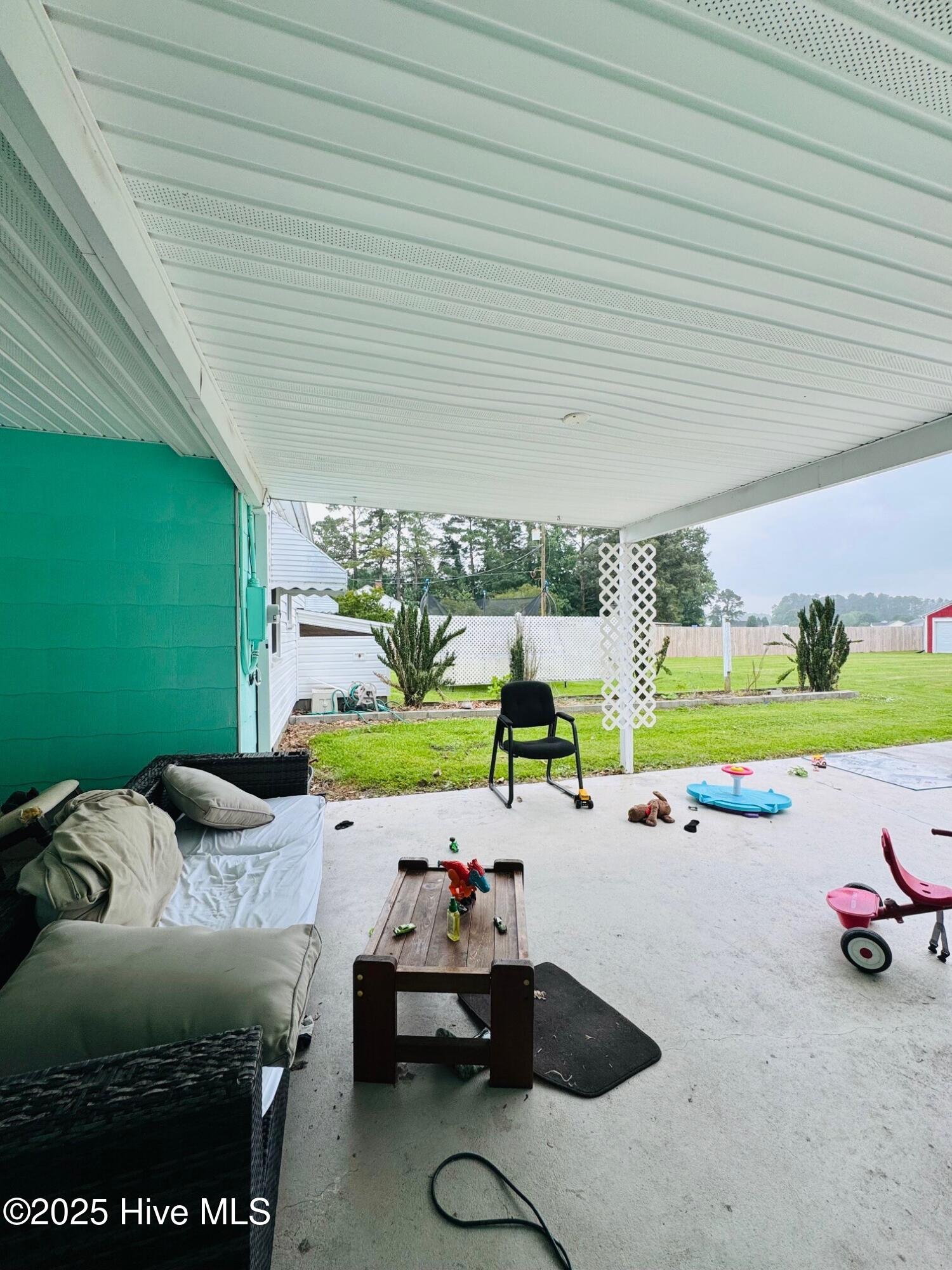 1061 Northside Road, 1