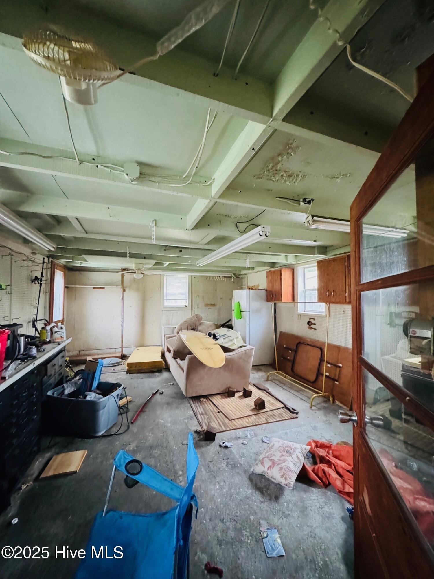 1061 Northside Road, 1