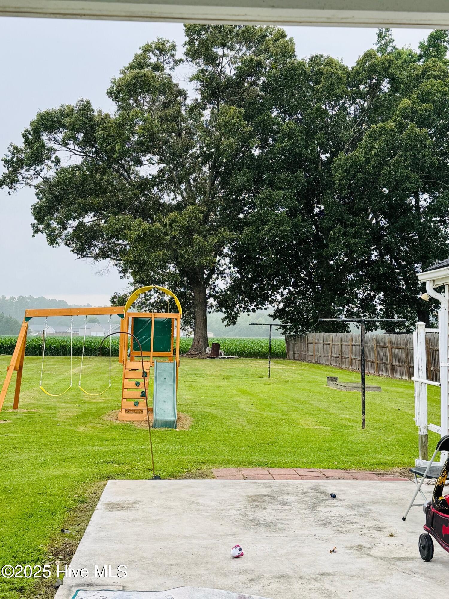 1061 Northside Road, 1