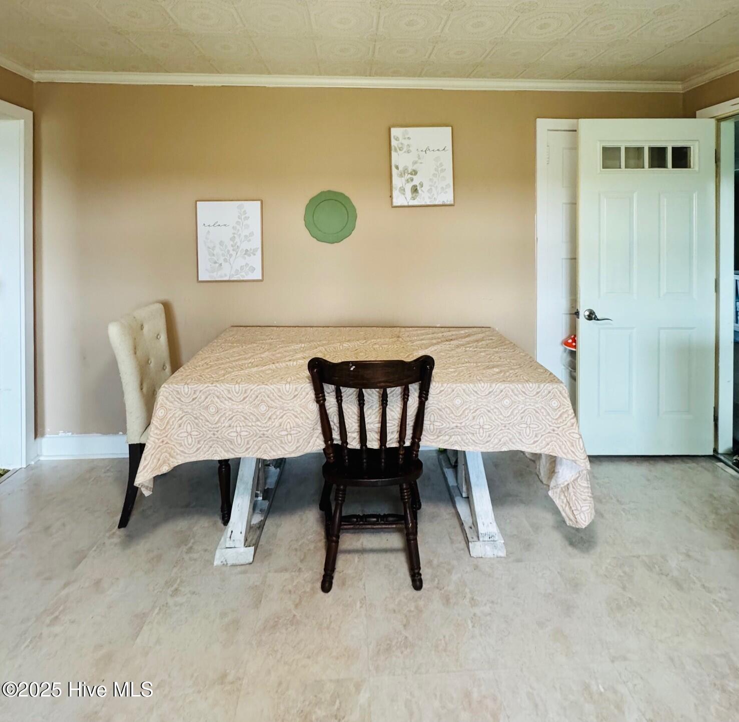 1061 Northside Road, 1