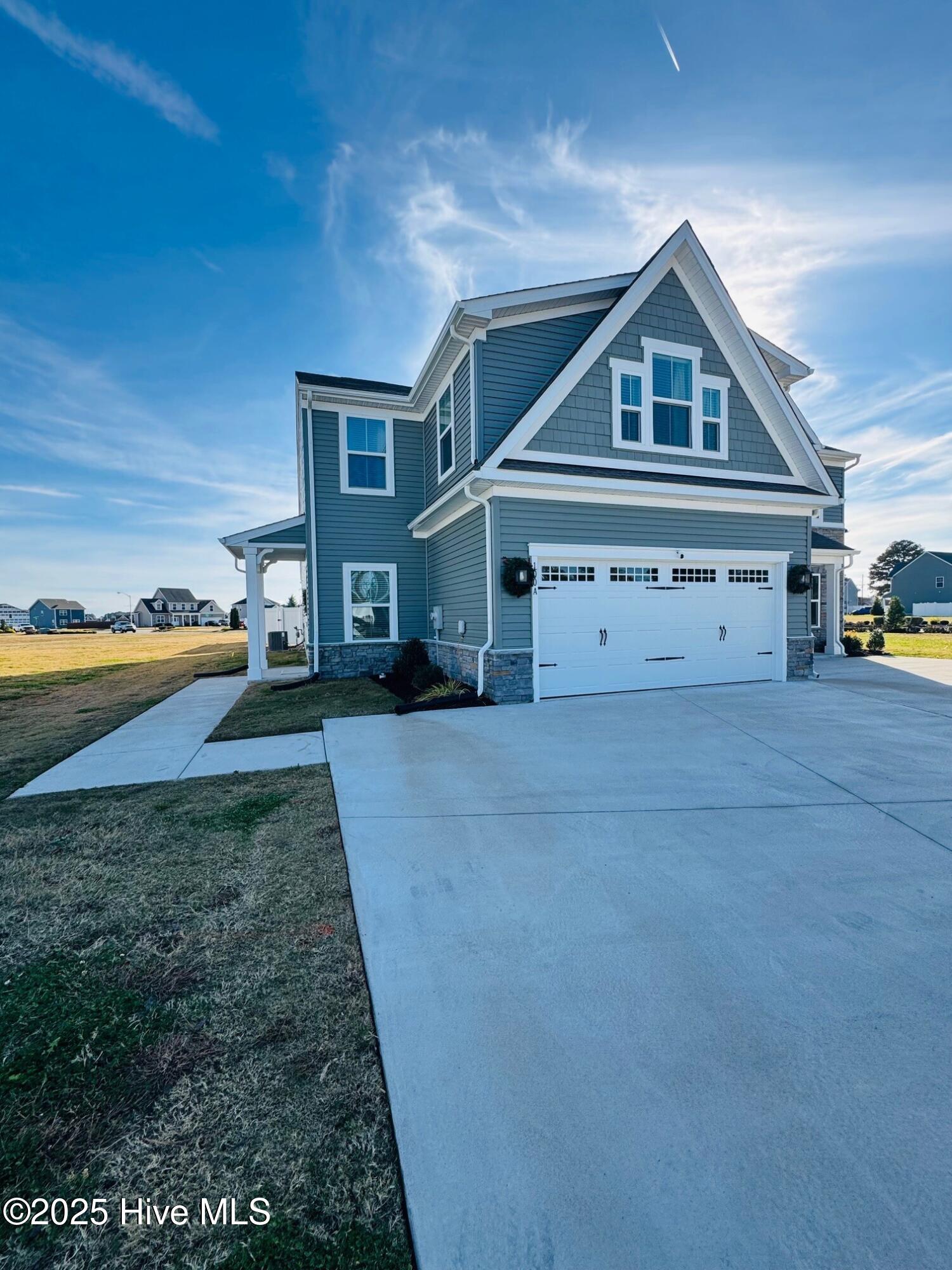 100 Spinnaker Street A