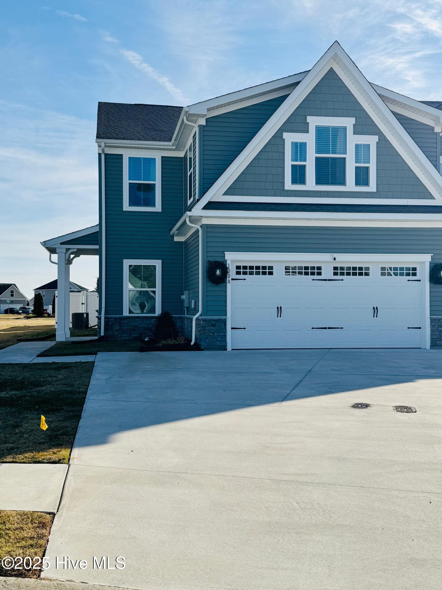 100 Spinnaker Street A