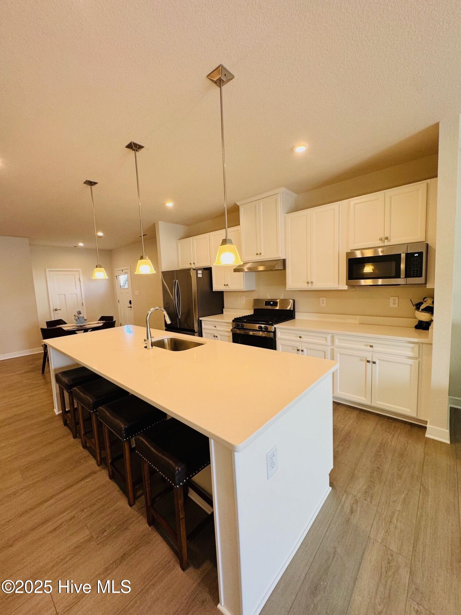 100 Spinnaker Street A