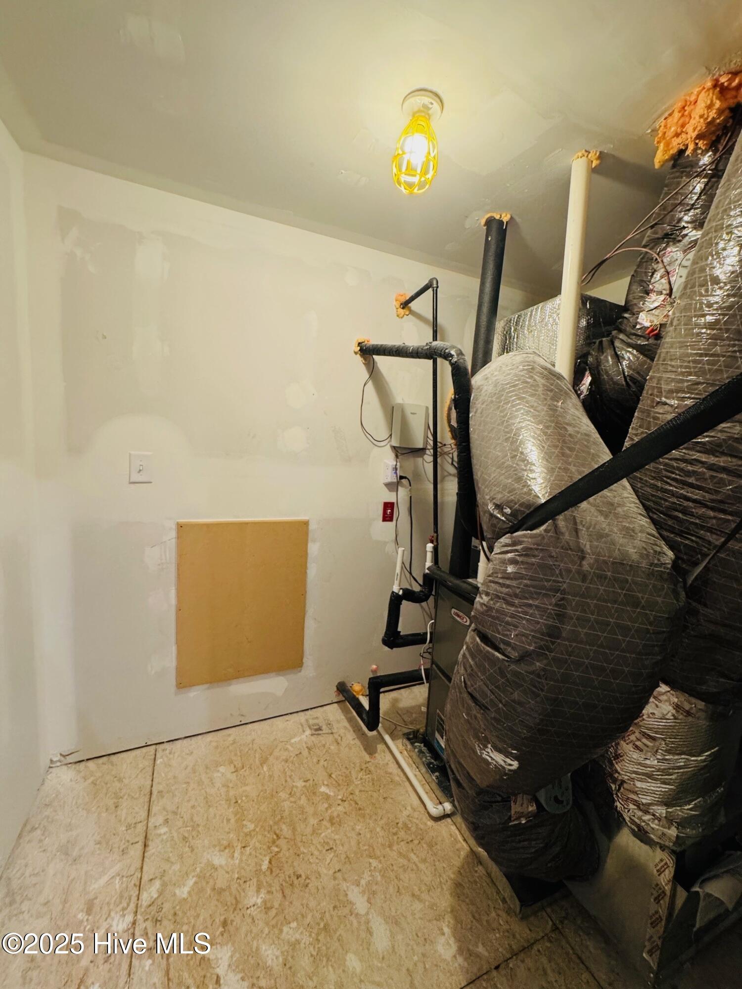 100 Spinnaker Street A