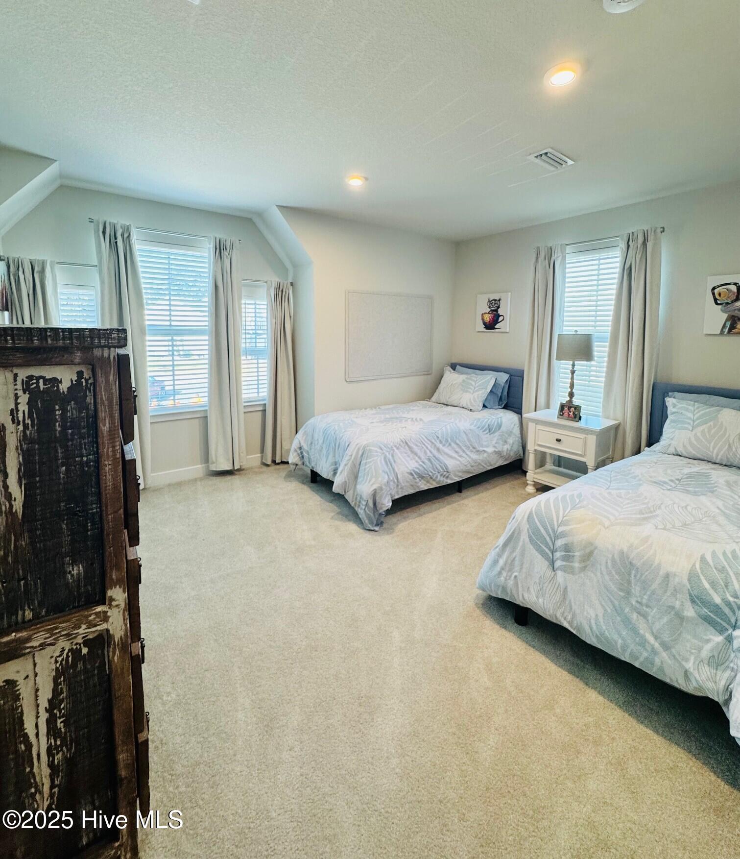 100 Spinnaker Street A