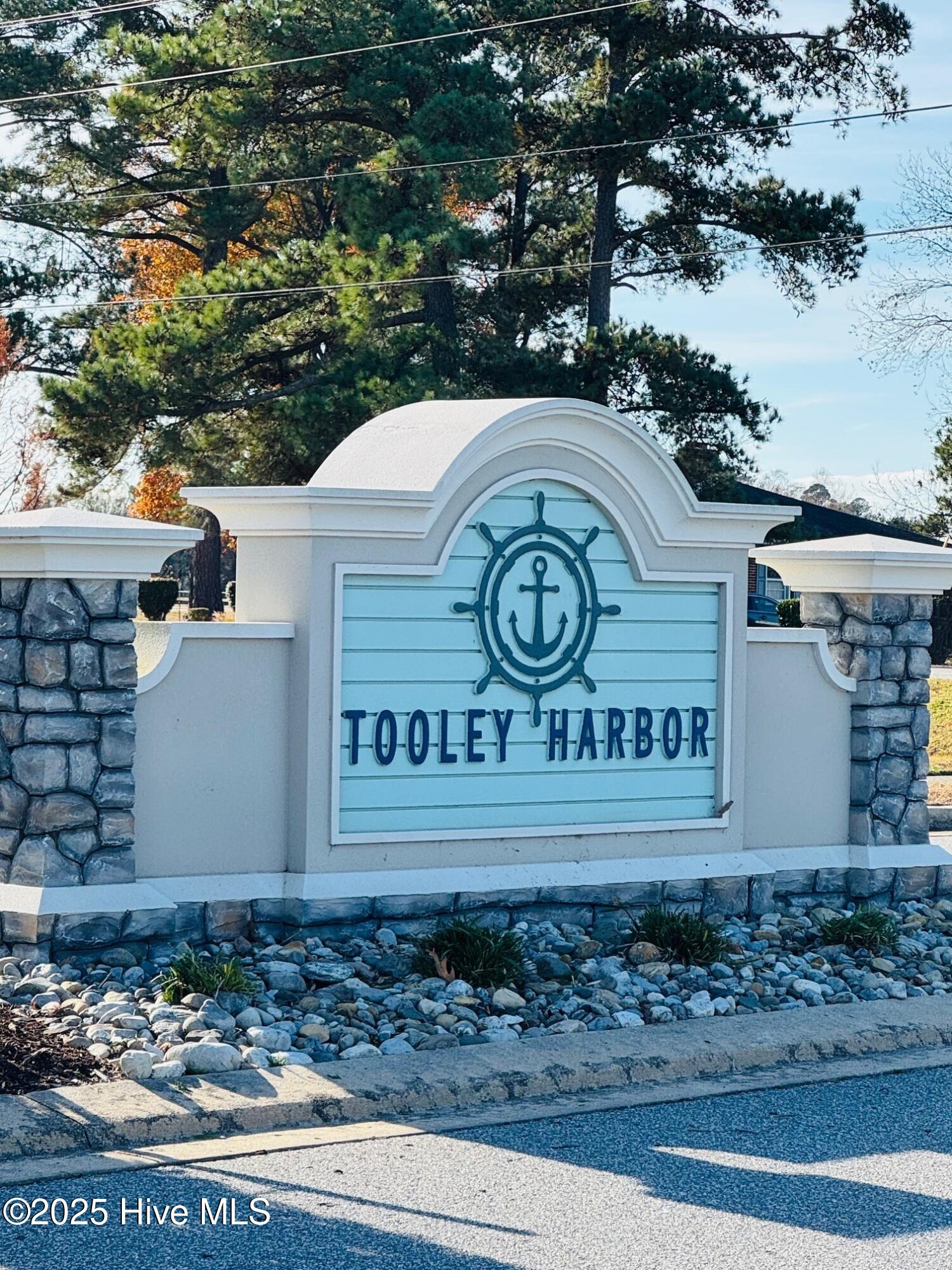 100 Spinnaker Street A