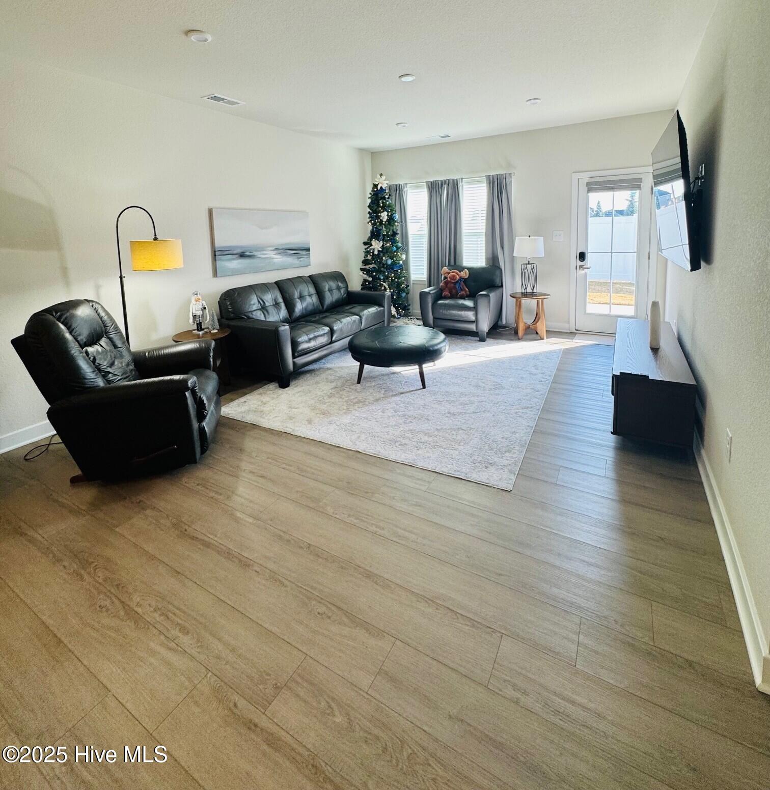 100 Spinnaker Street A