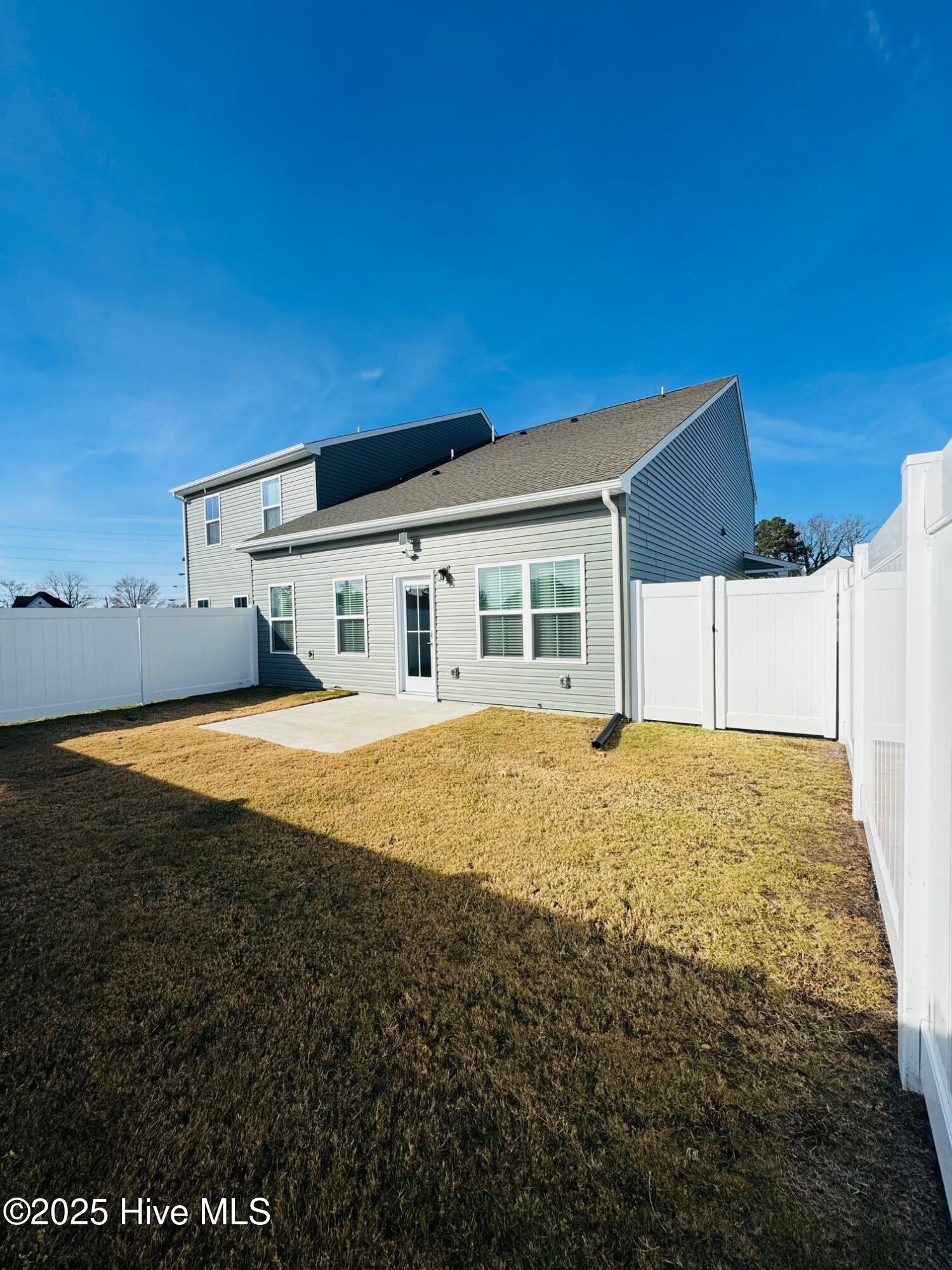 100 Spinnaker Street A