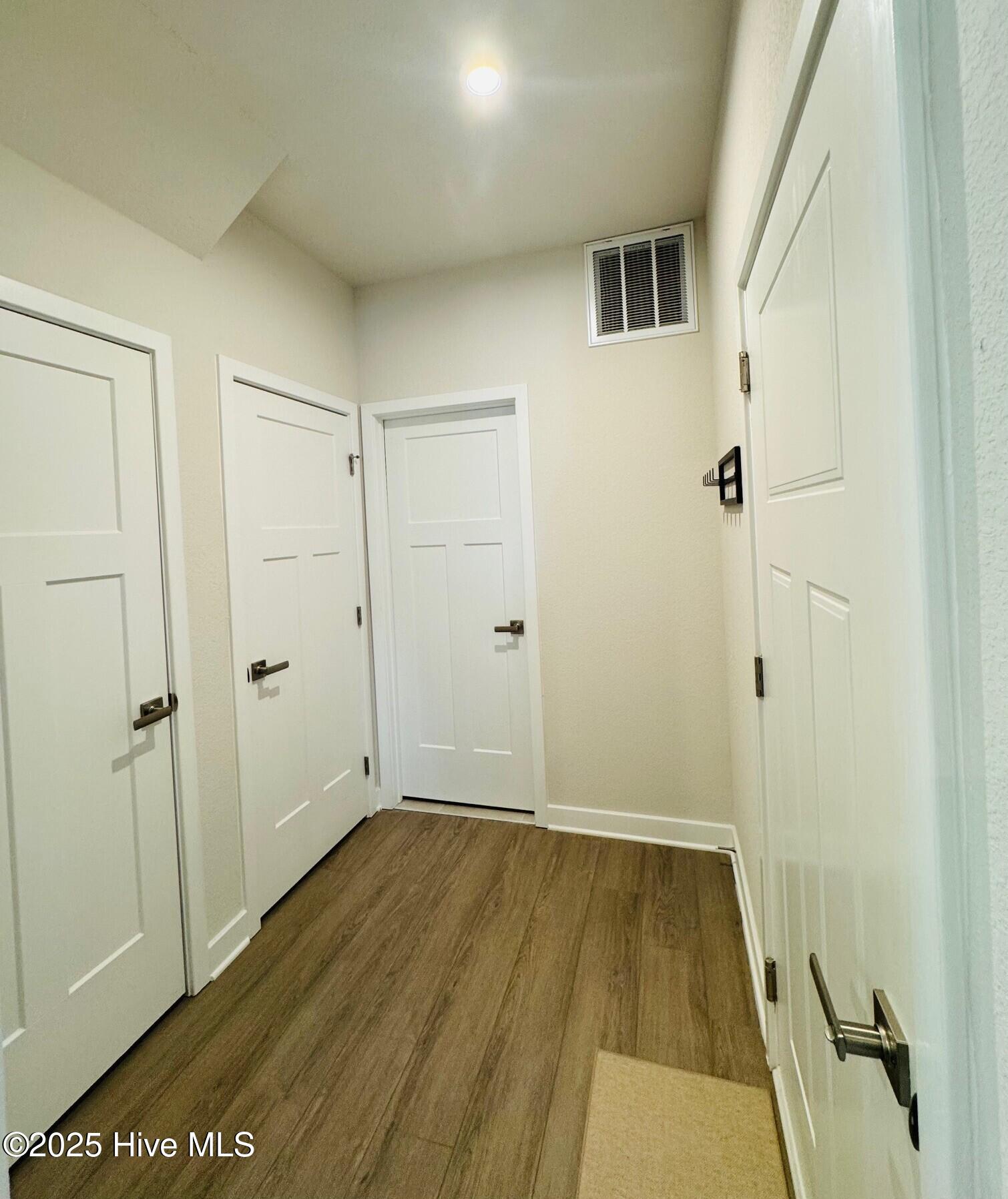 100 Spinnaker Street A