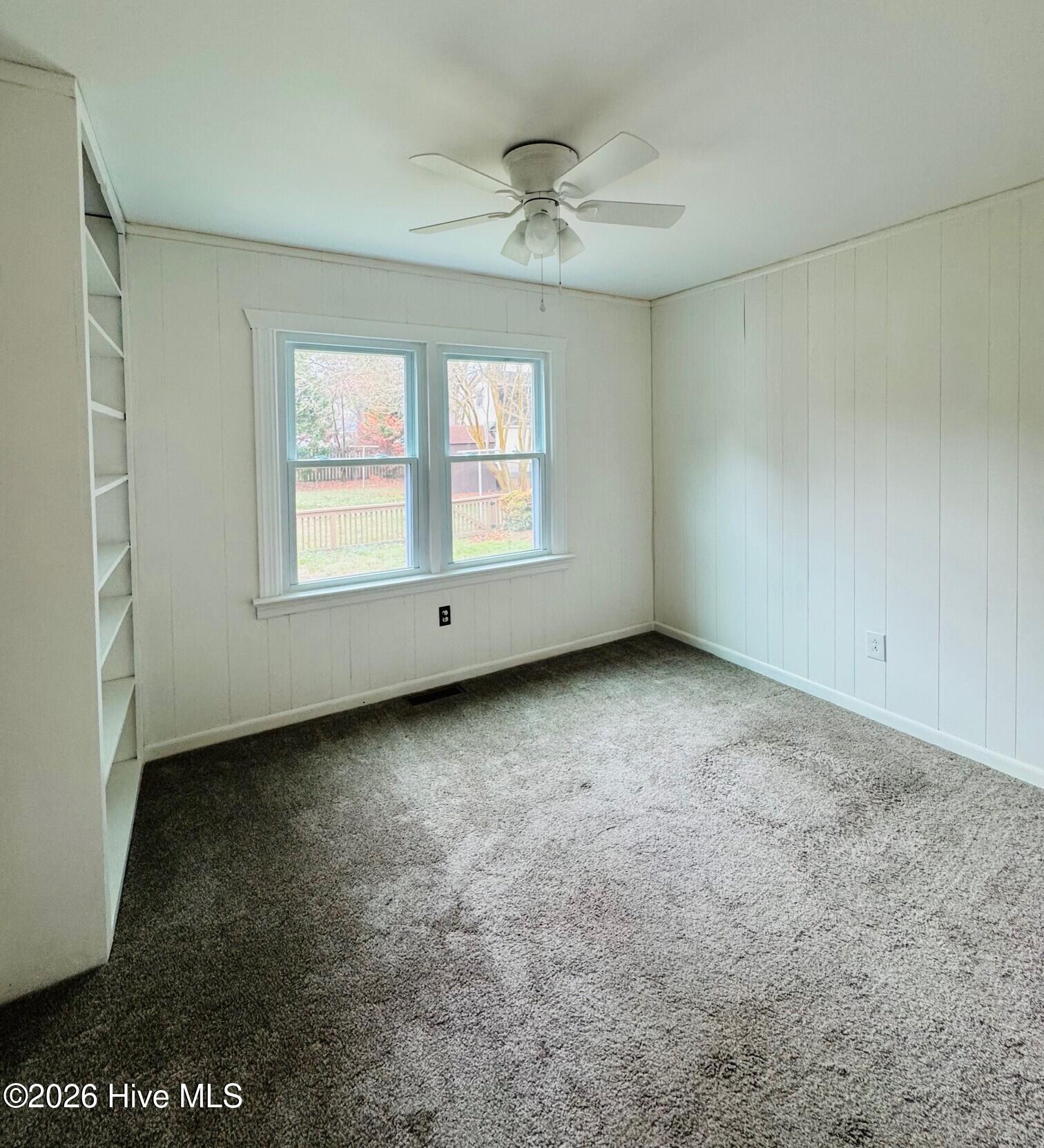 1605 Edgewood Drive