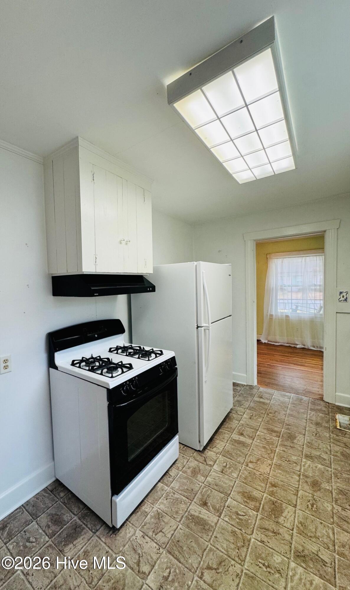 1605 Edgewood Drive