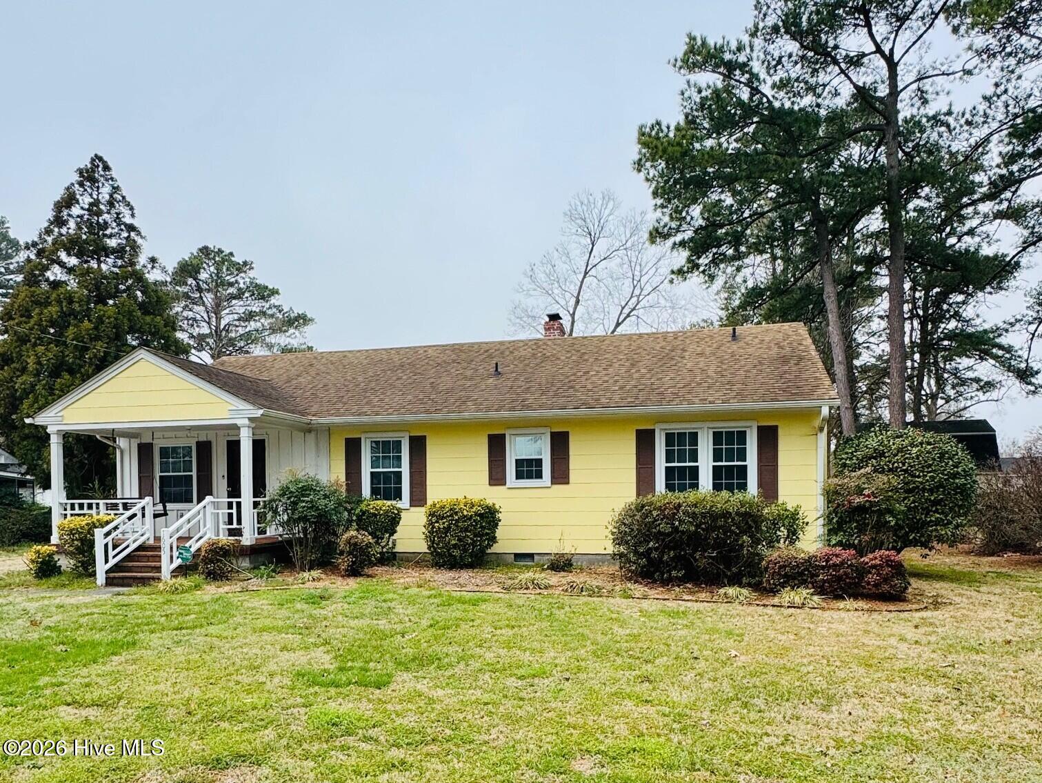 1605 Edgewood Drive