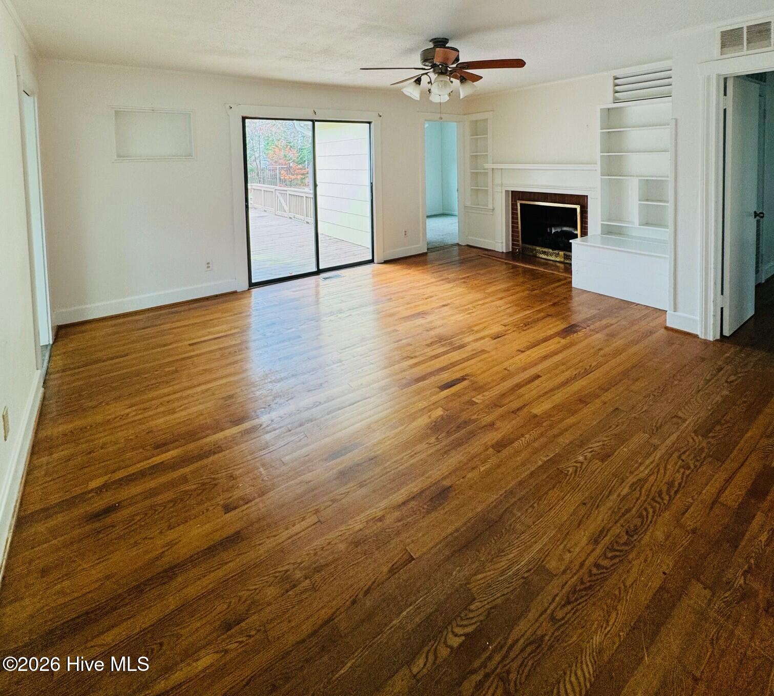 1605 Edgewood Drive