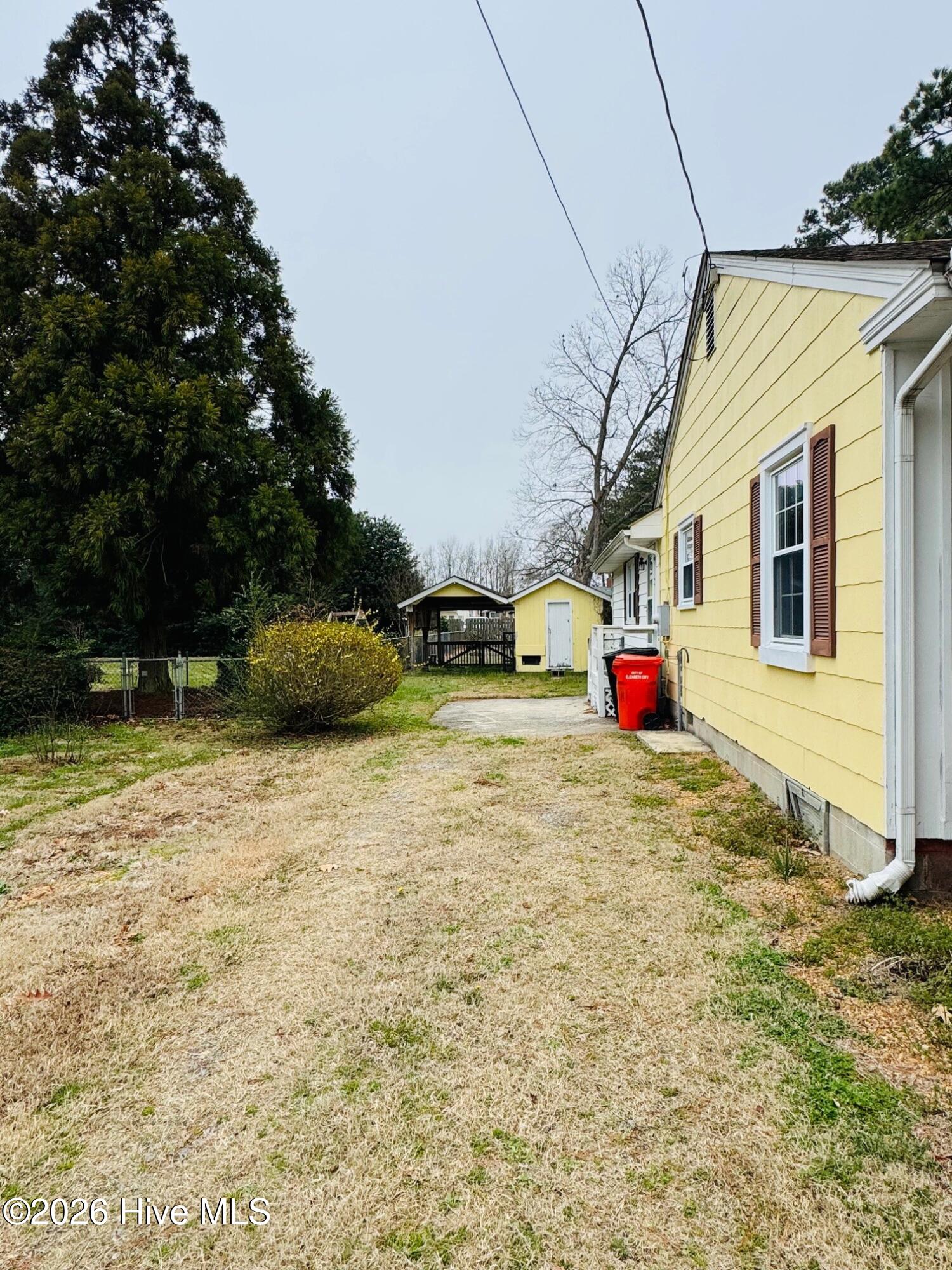 1605 Edgewood Drive