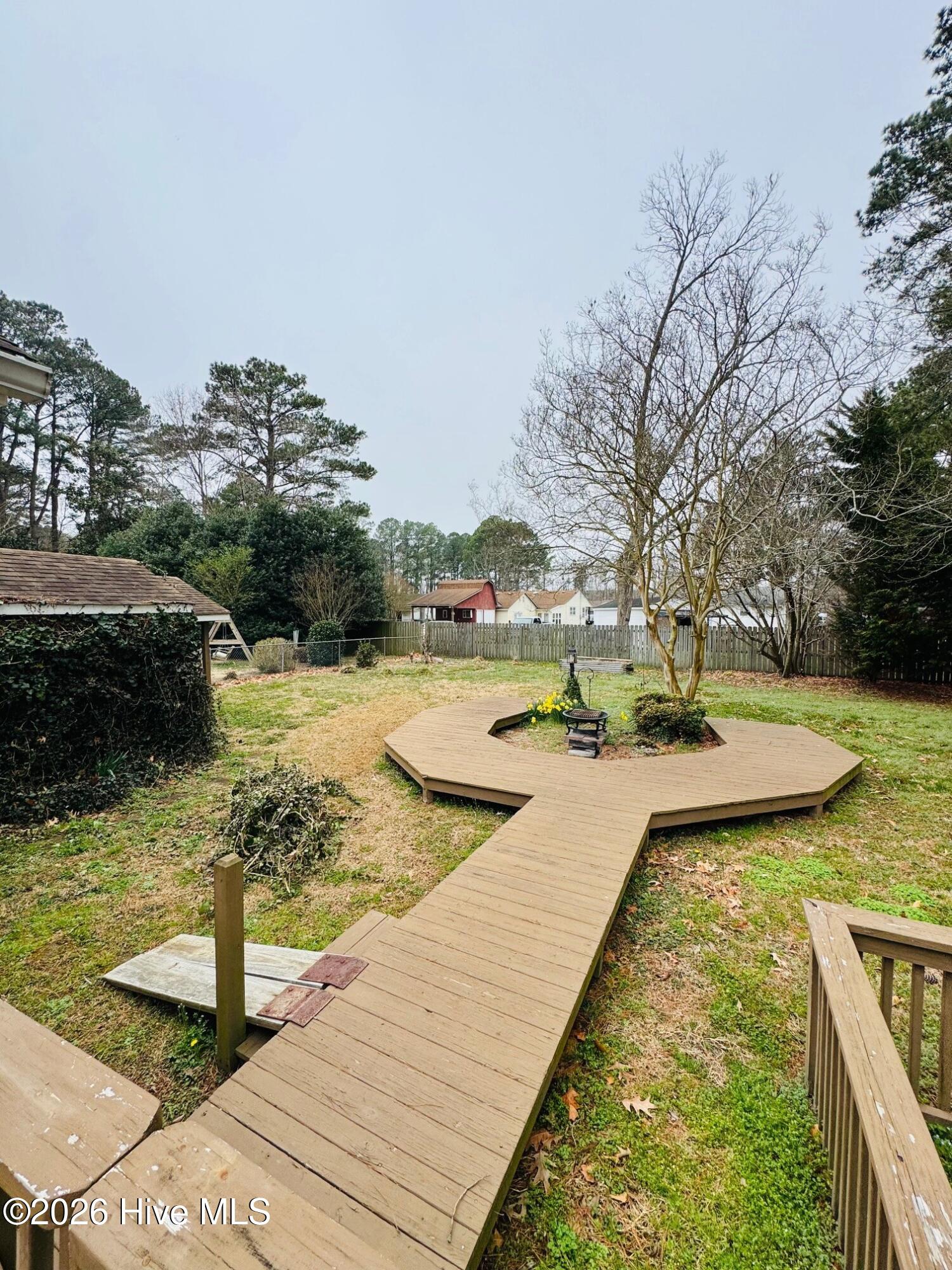 1605 Edgewood Drive