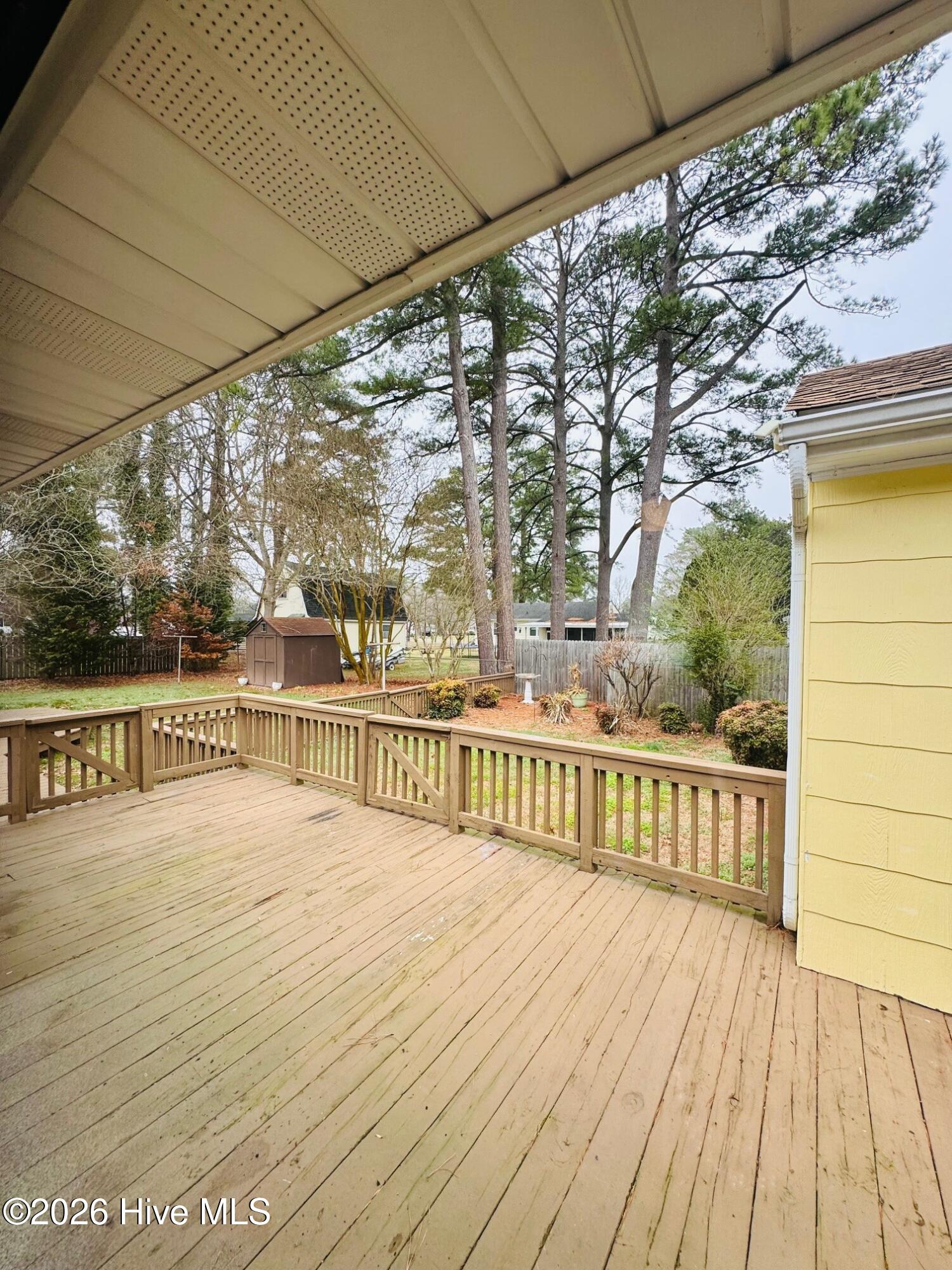 1605 Edgewood Drive