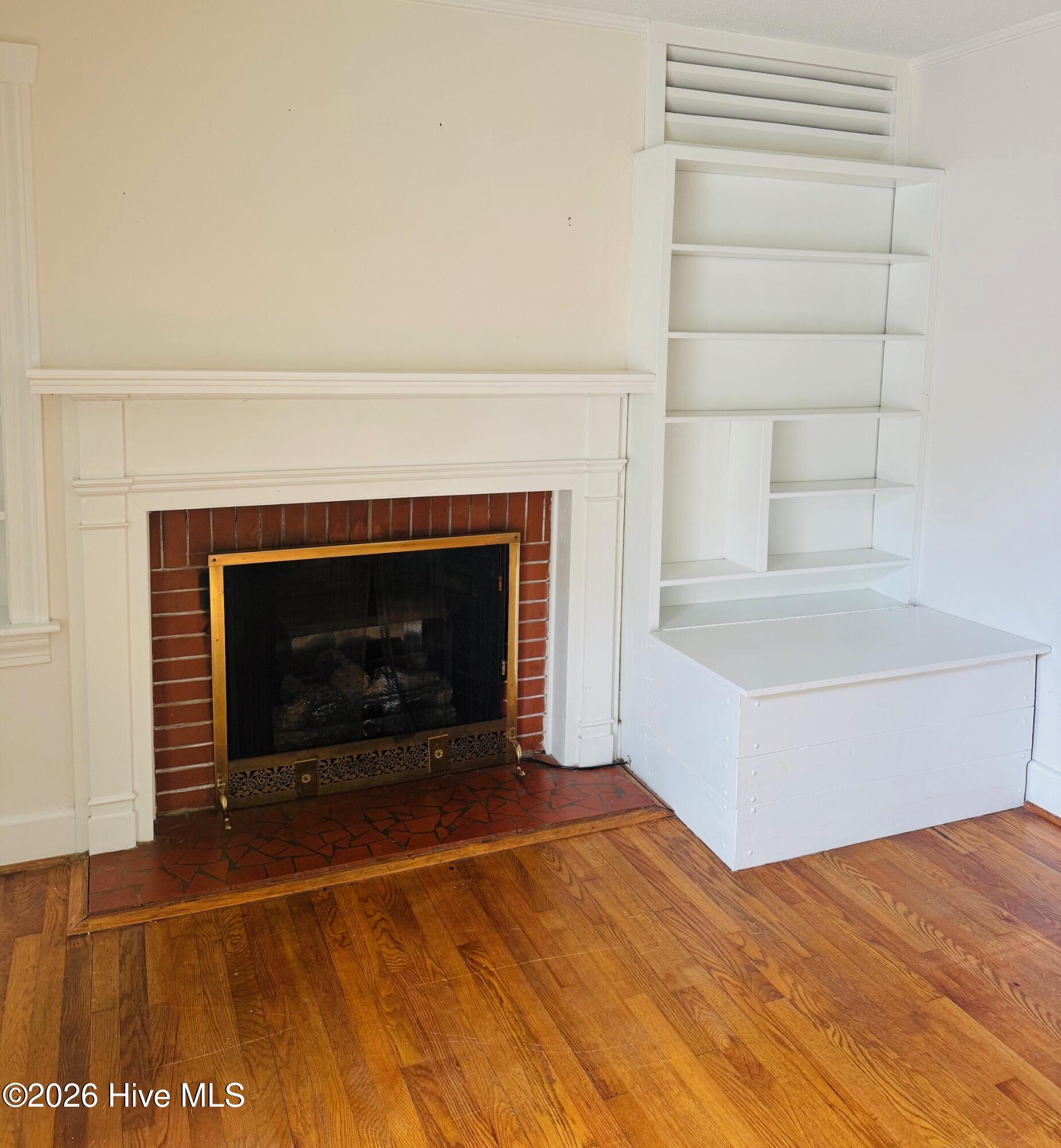 1605 Edgewood Drive