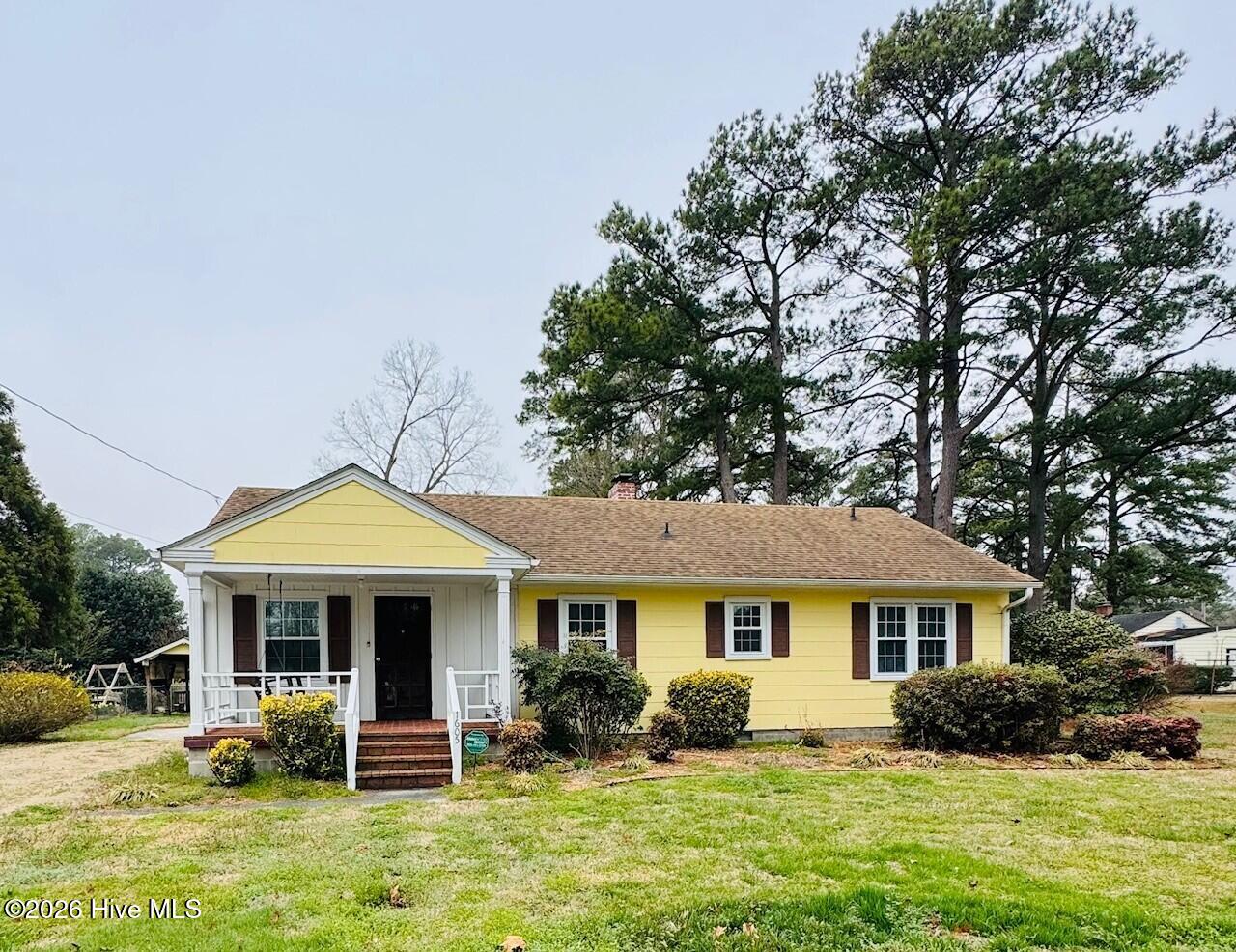 1605 Edgewood Drive