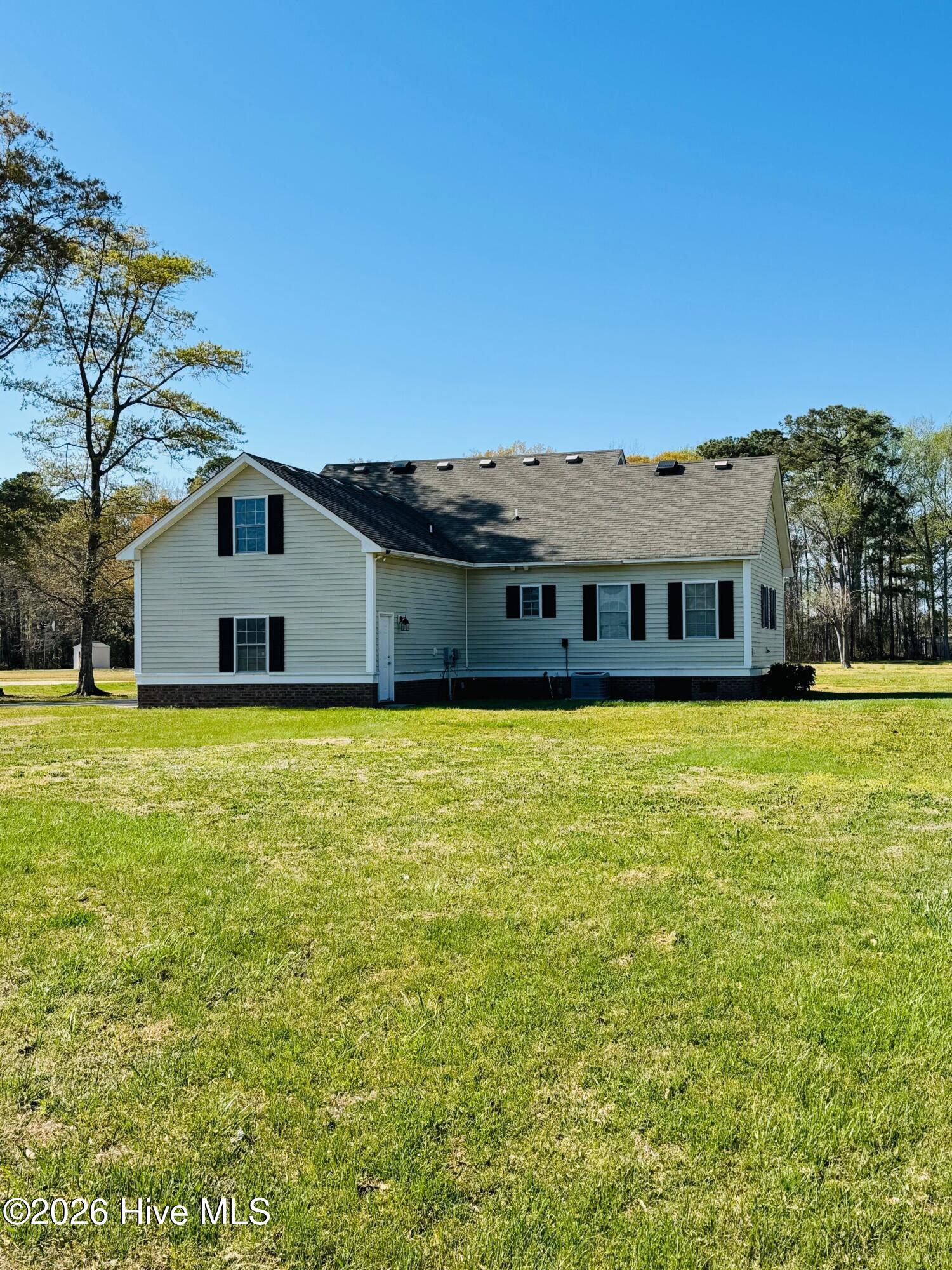112 Ed Sawyer Lane