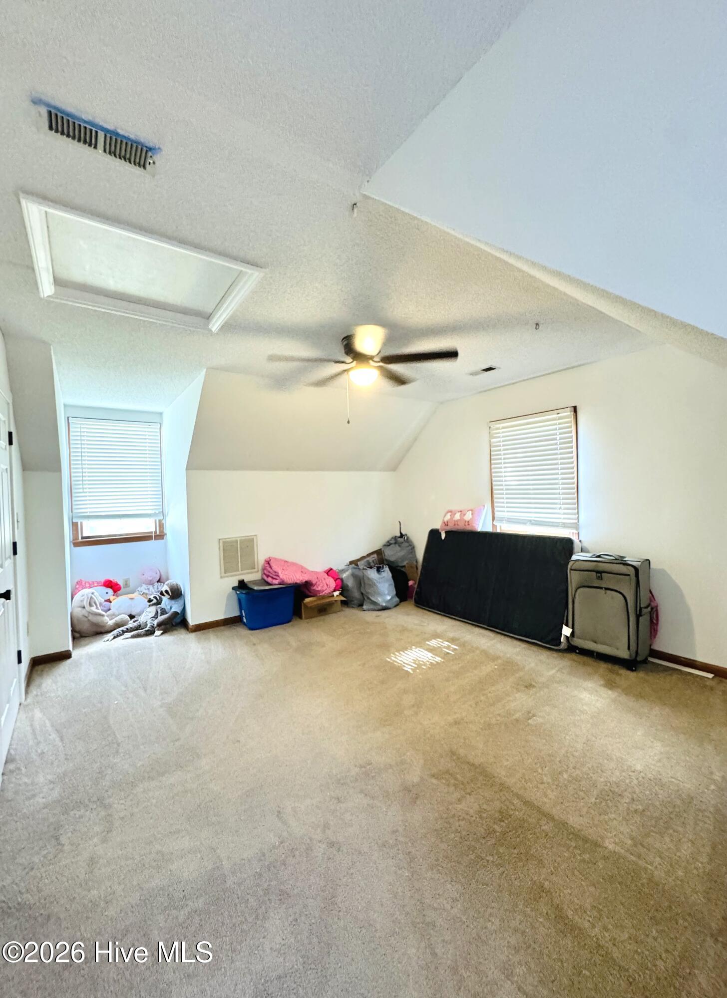 100 E Robin Court
