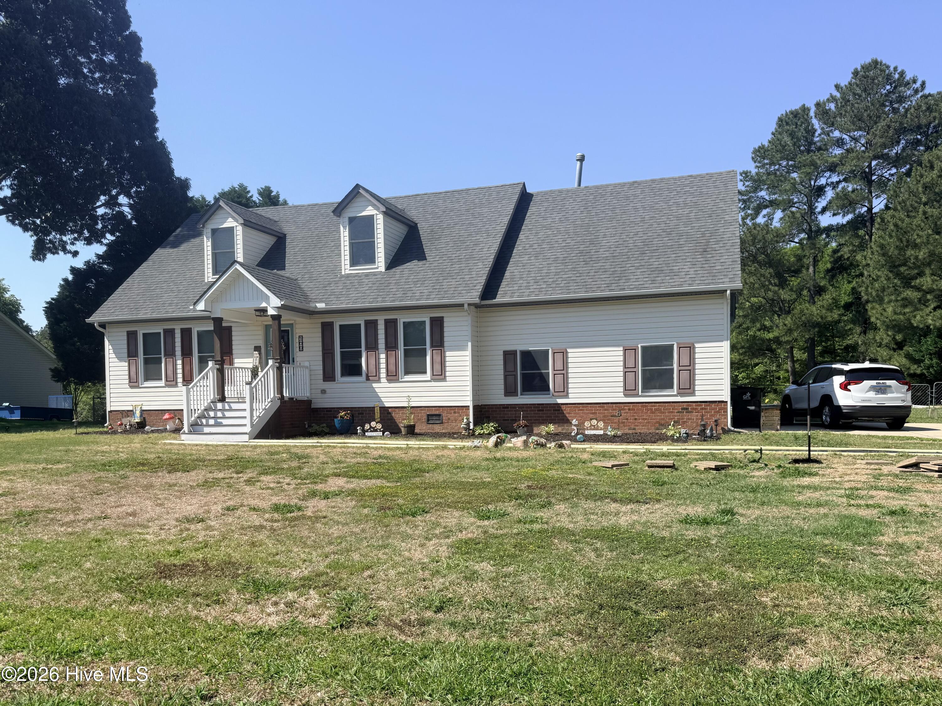 100 E Robin Court