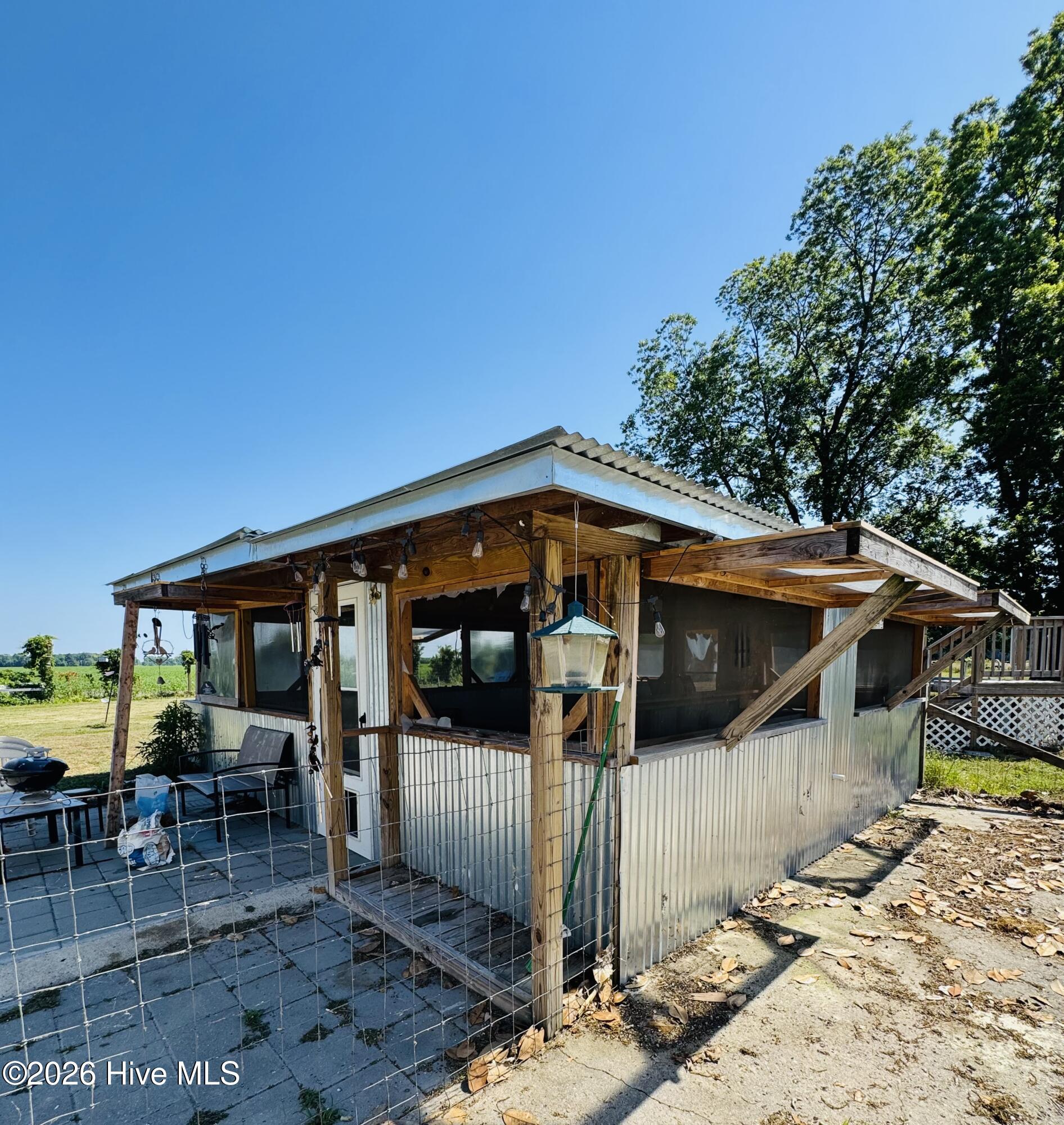 1613 Weeksville Road