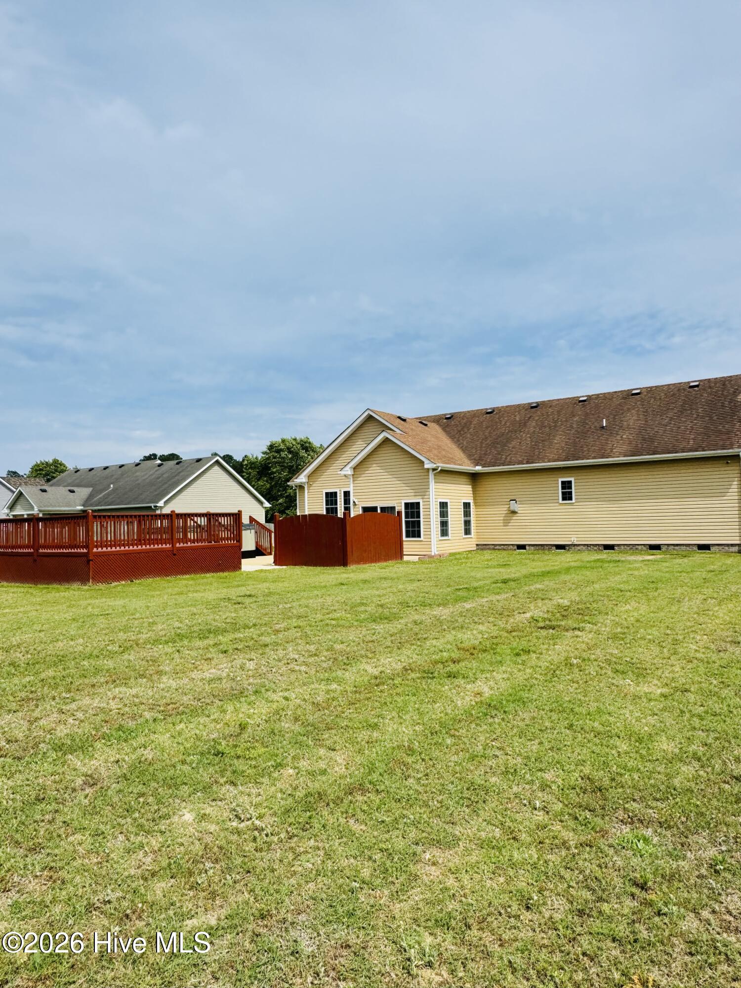 120 Laurel Woods Boulevard