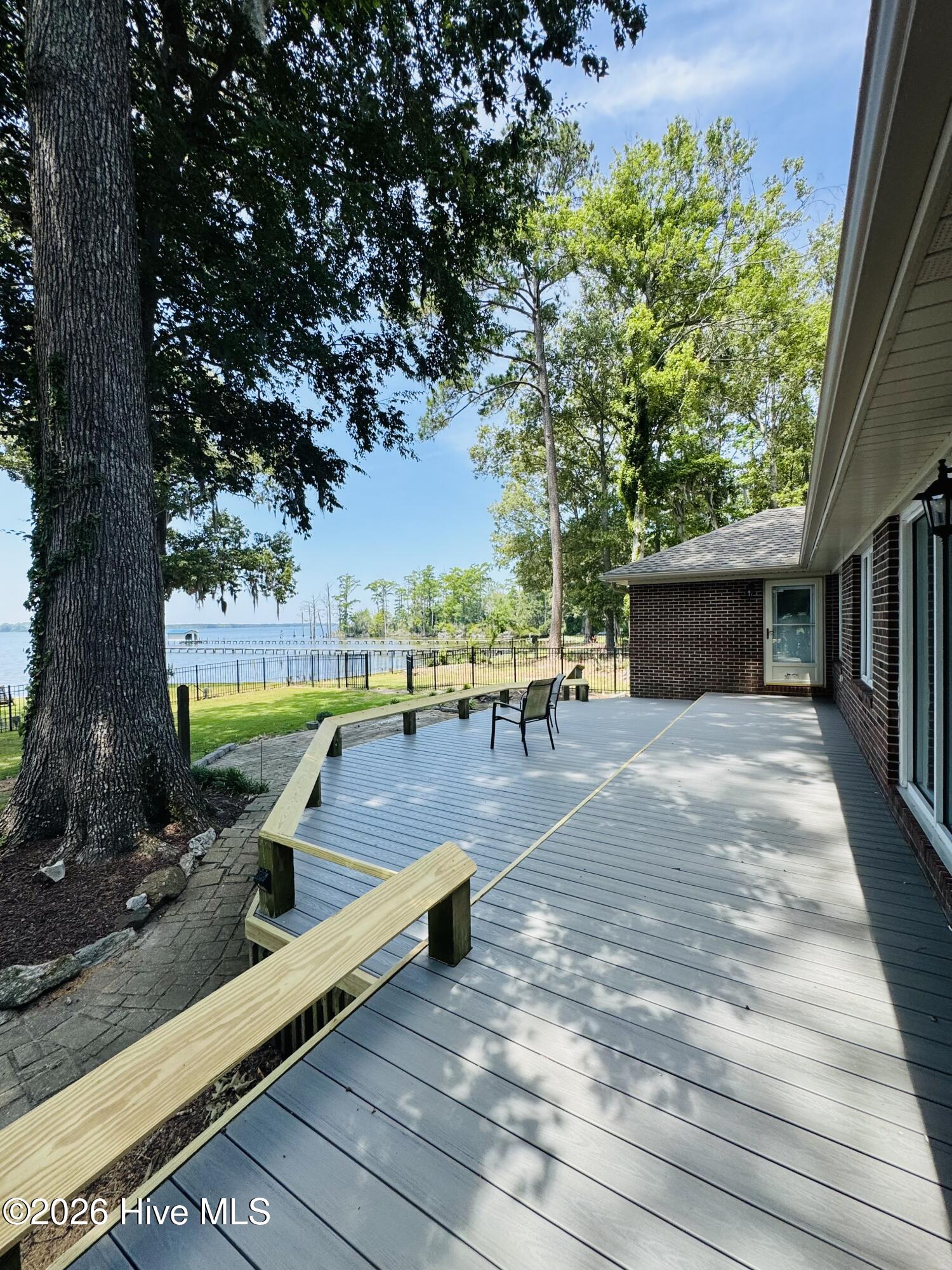 186 E Camp Perry Road