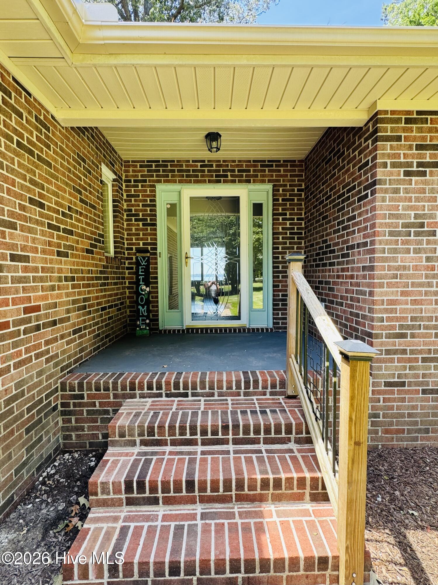 186 E Camp Perry Road