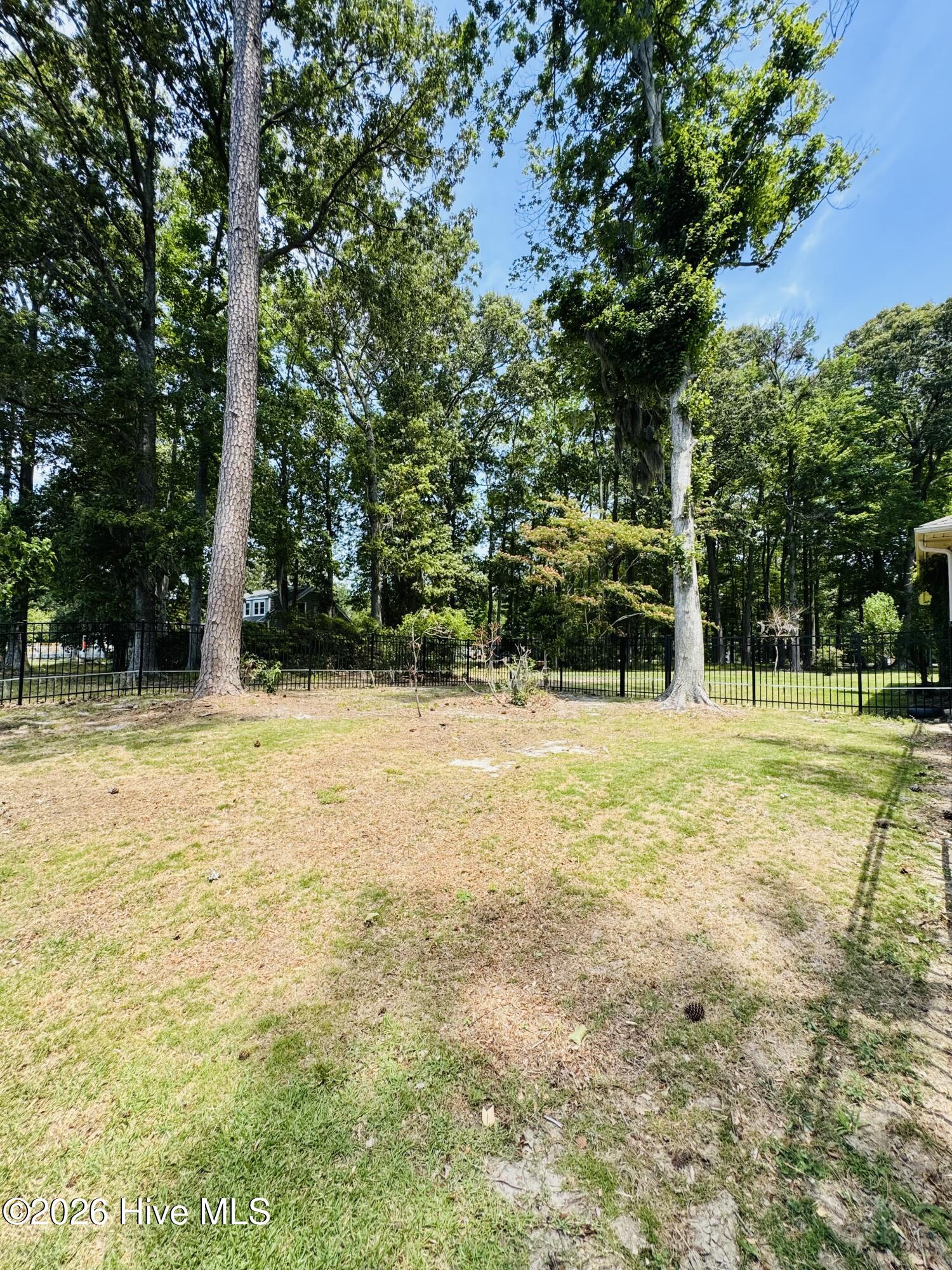 186 E Camp Perry Road