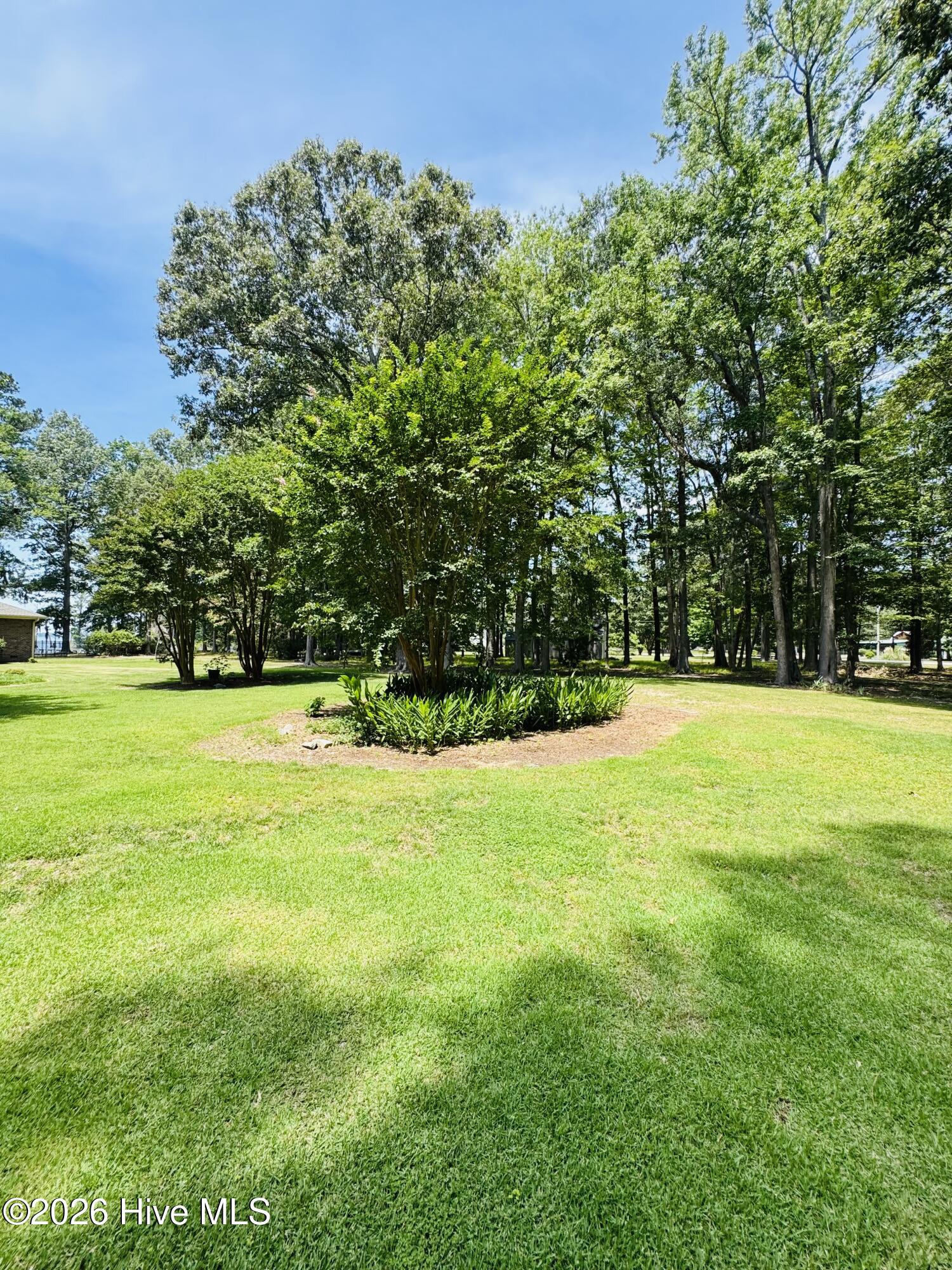 186 E Camp Perry Road