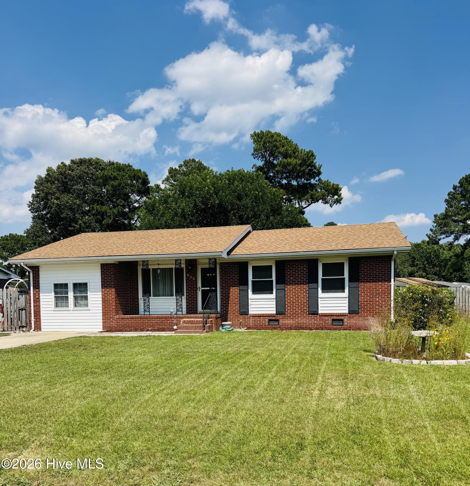 820 Cedar Point Circle