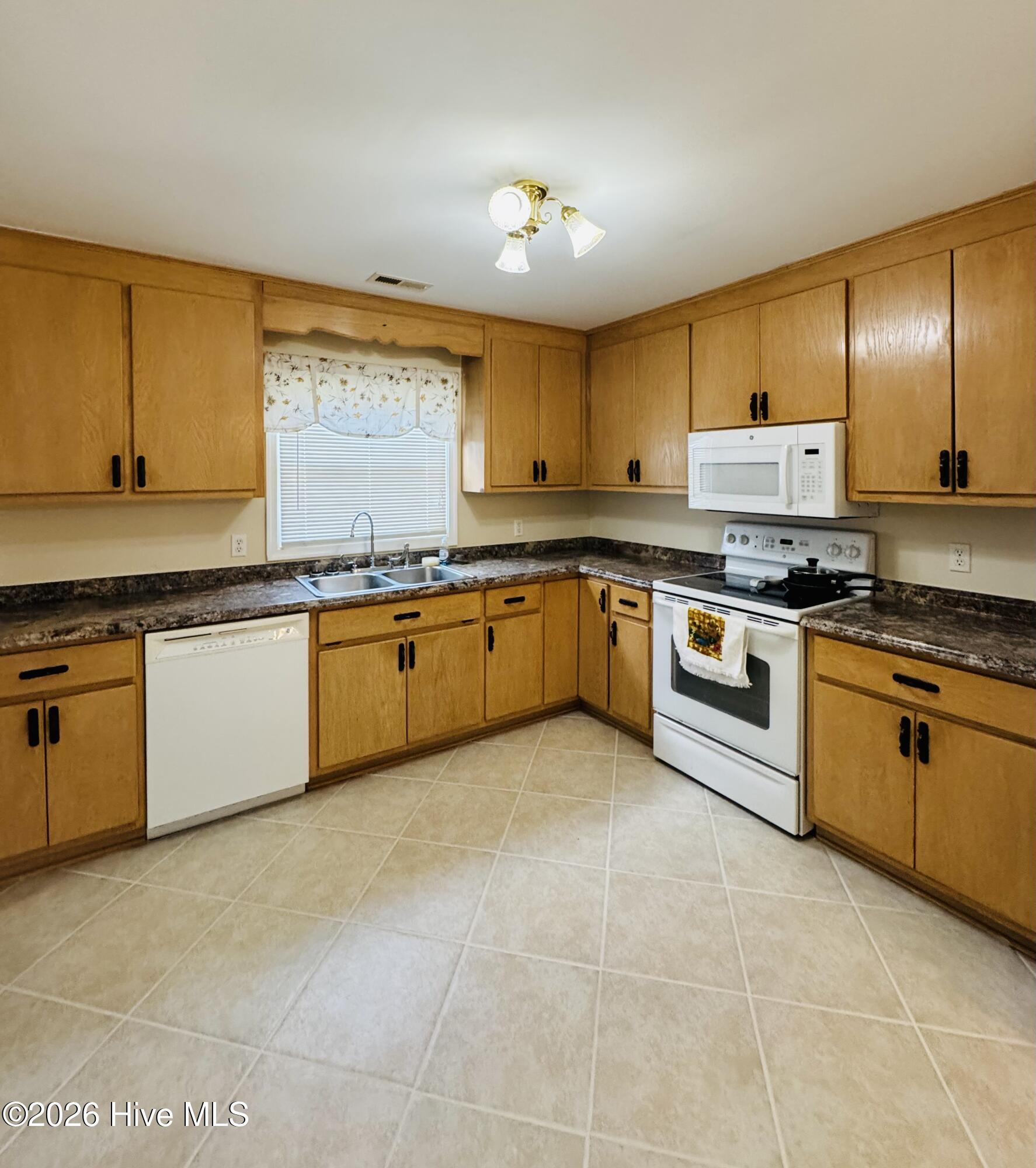 820 Cedar Point Circle