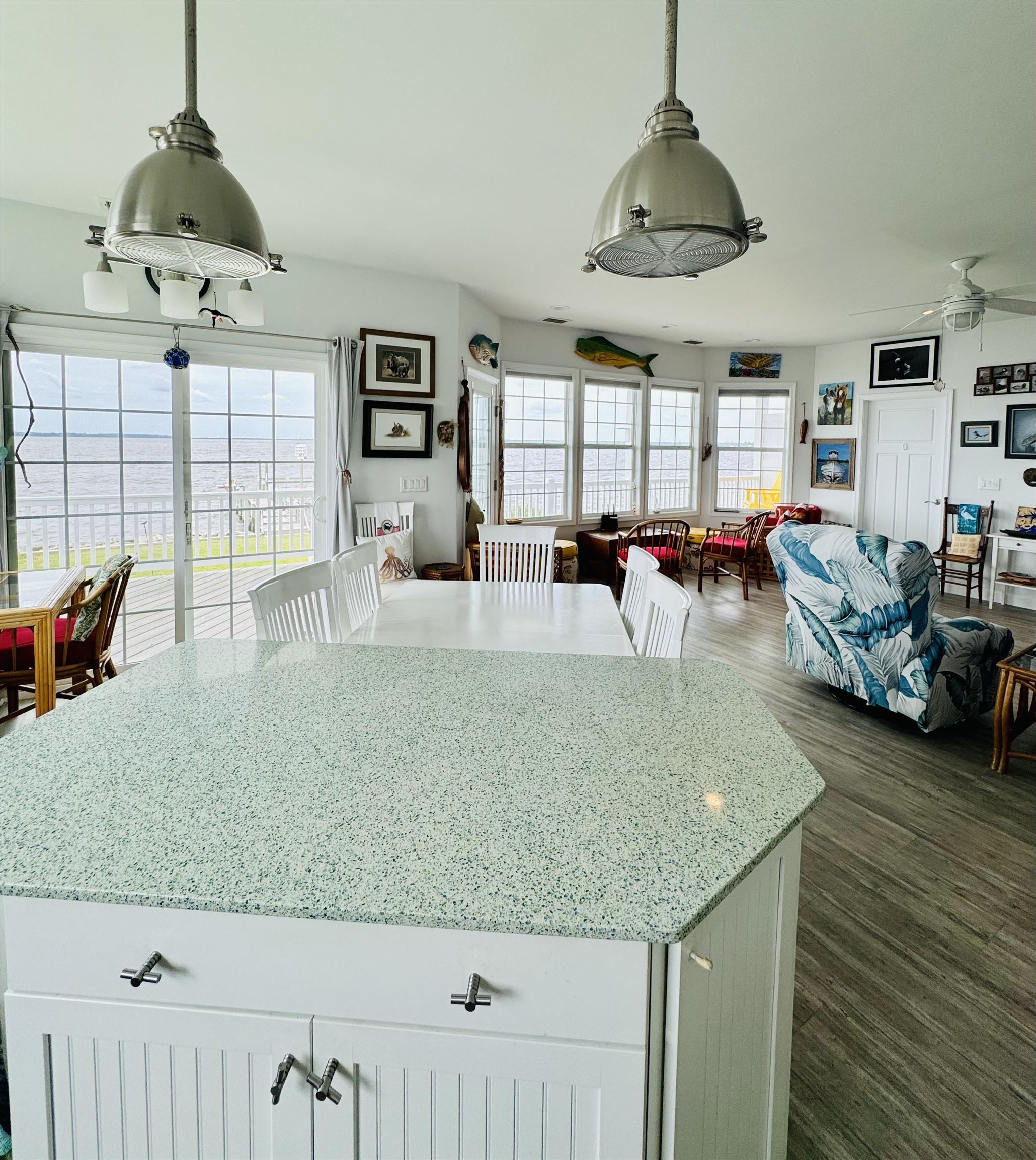 279 Bayview Drive