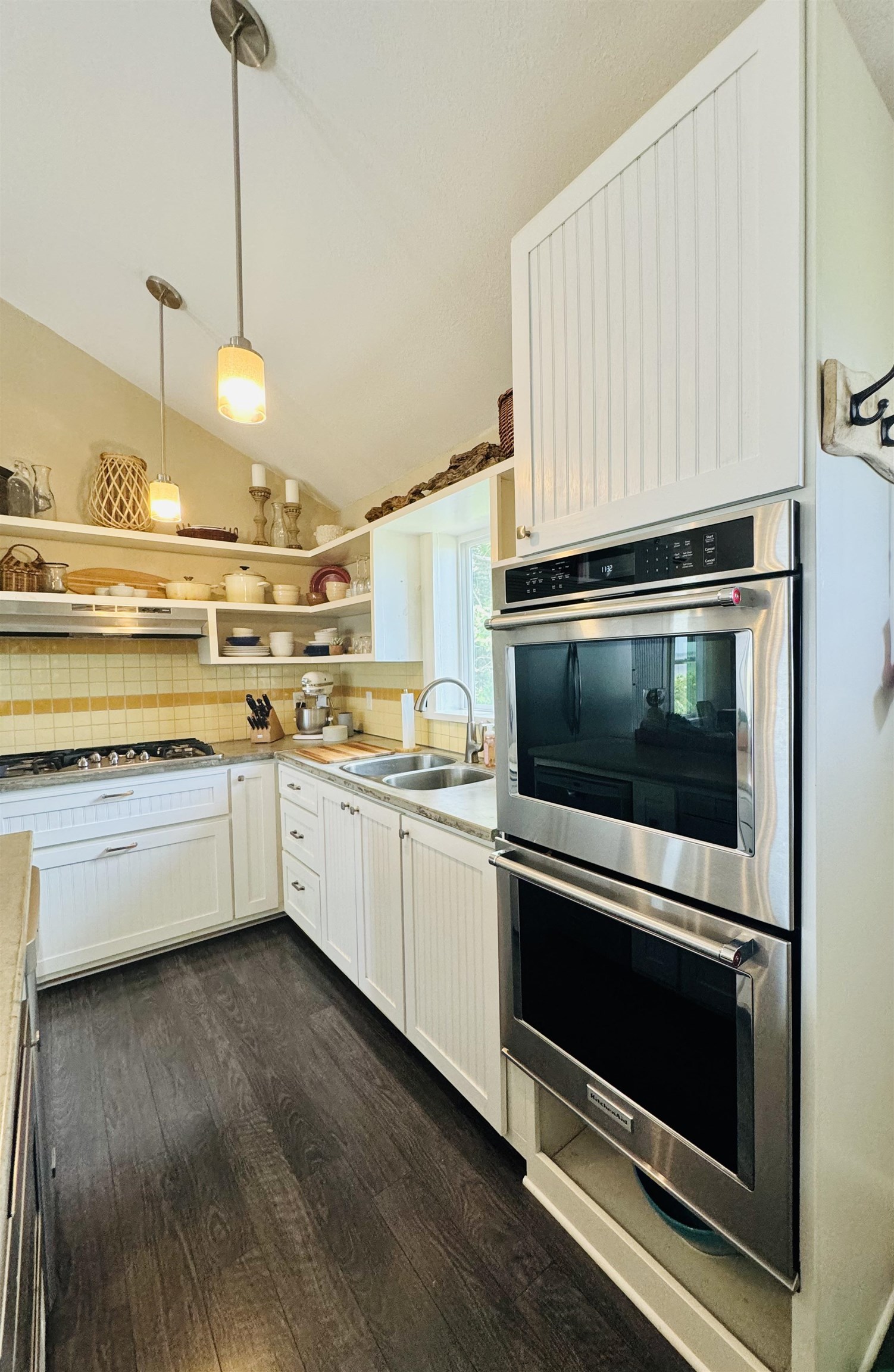 245 Bayview Drive