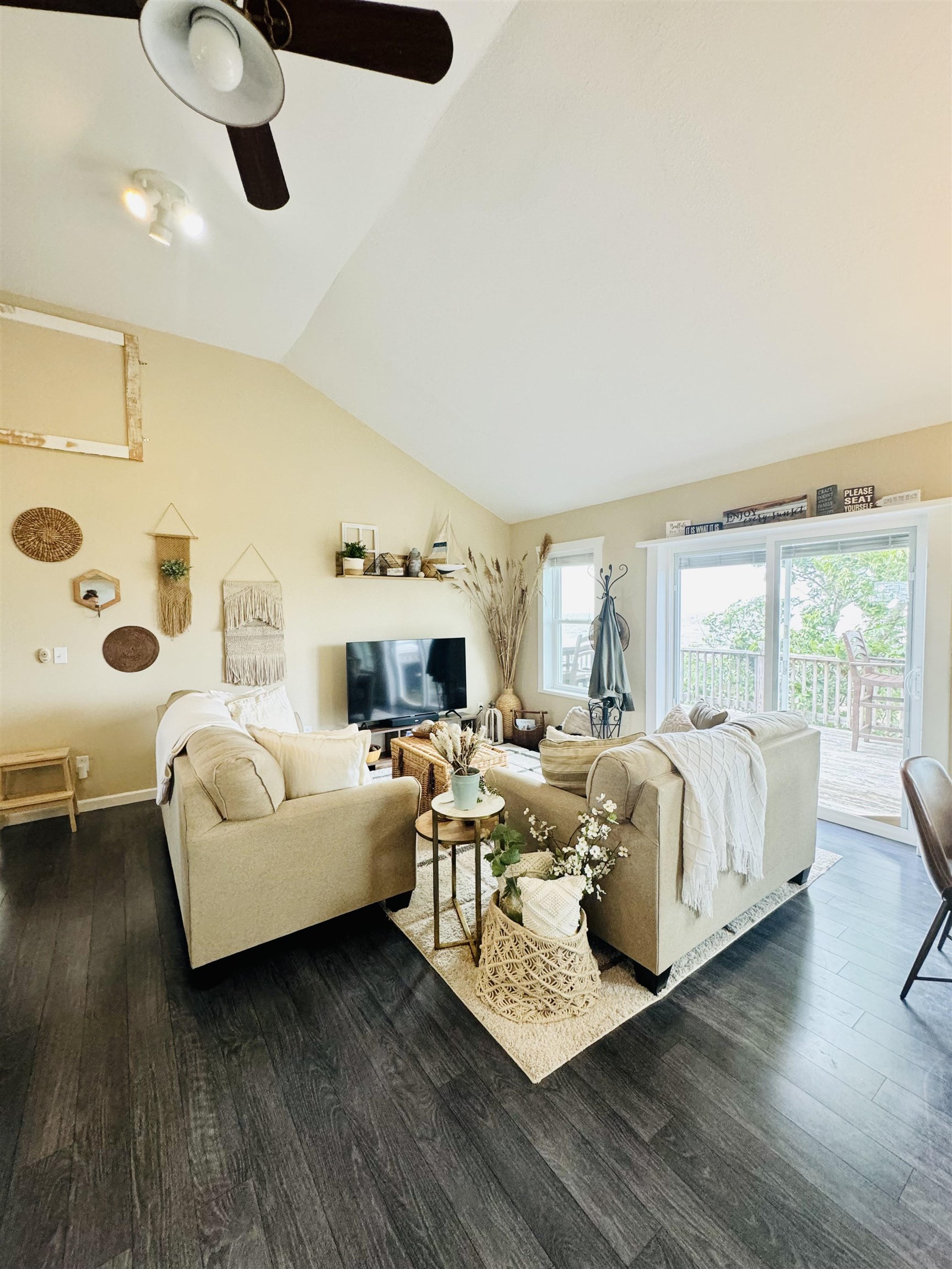 245 Bayview Drive