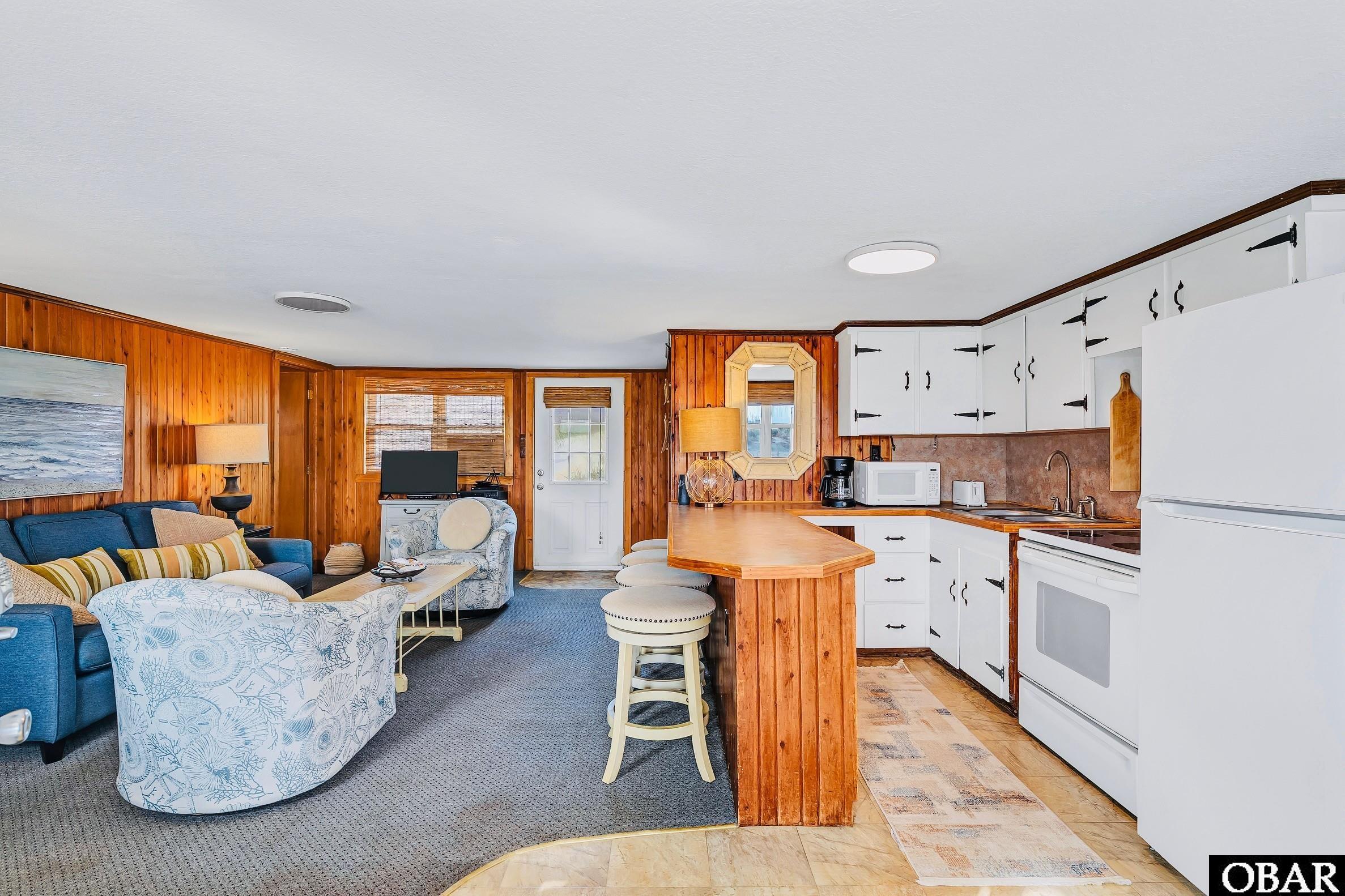 9013 L E Hunter Street lot 12 & 13