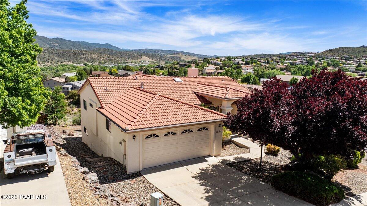 1927 Oriental Avenue