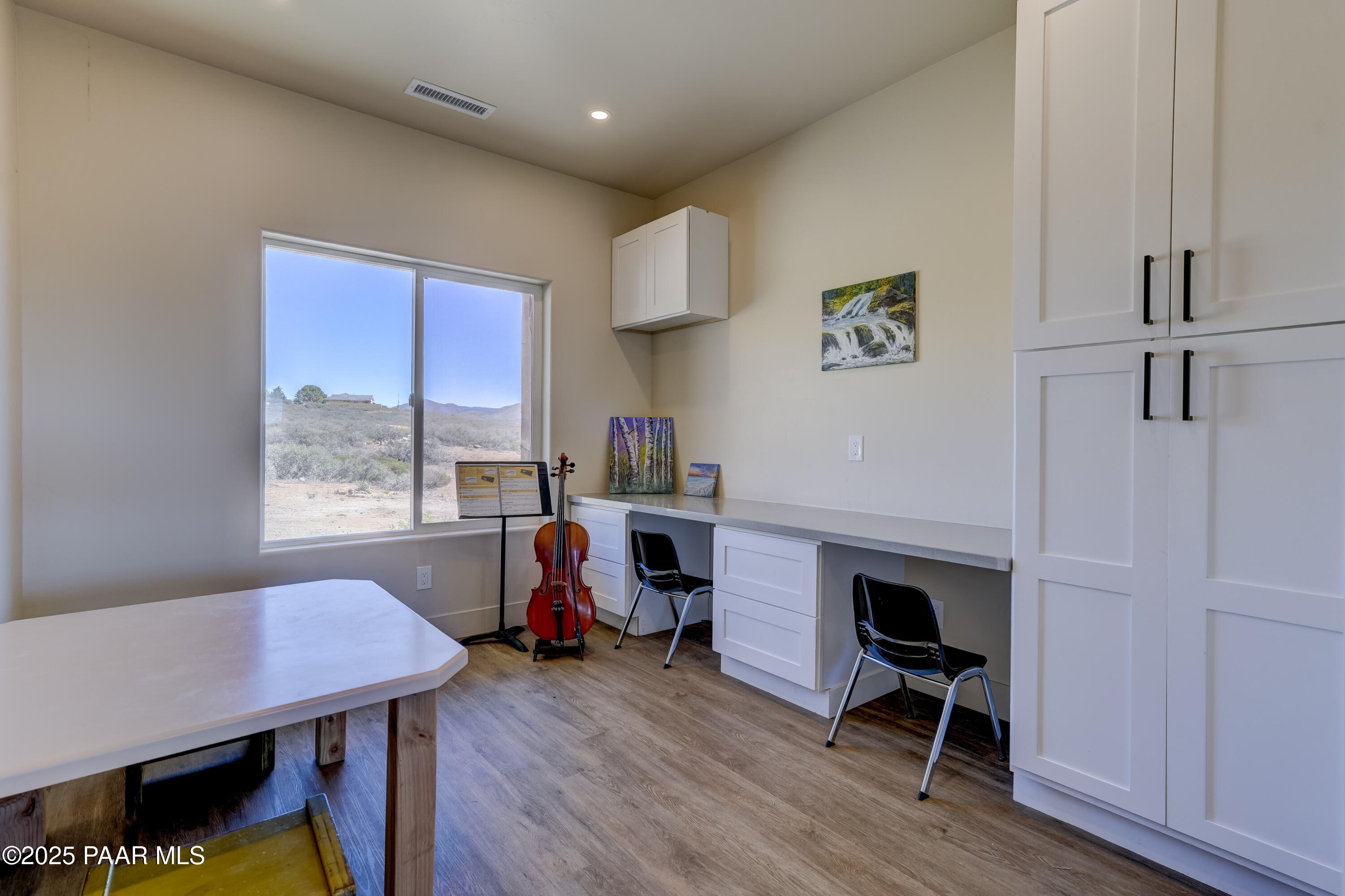 15963 Valentine Lane