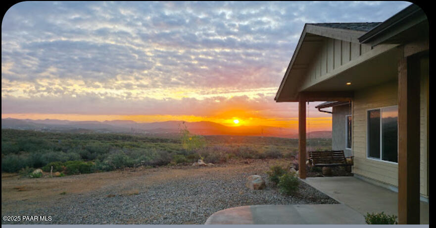 15963 Valentine Lane