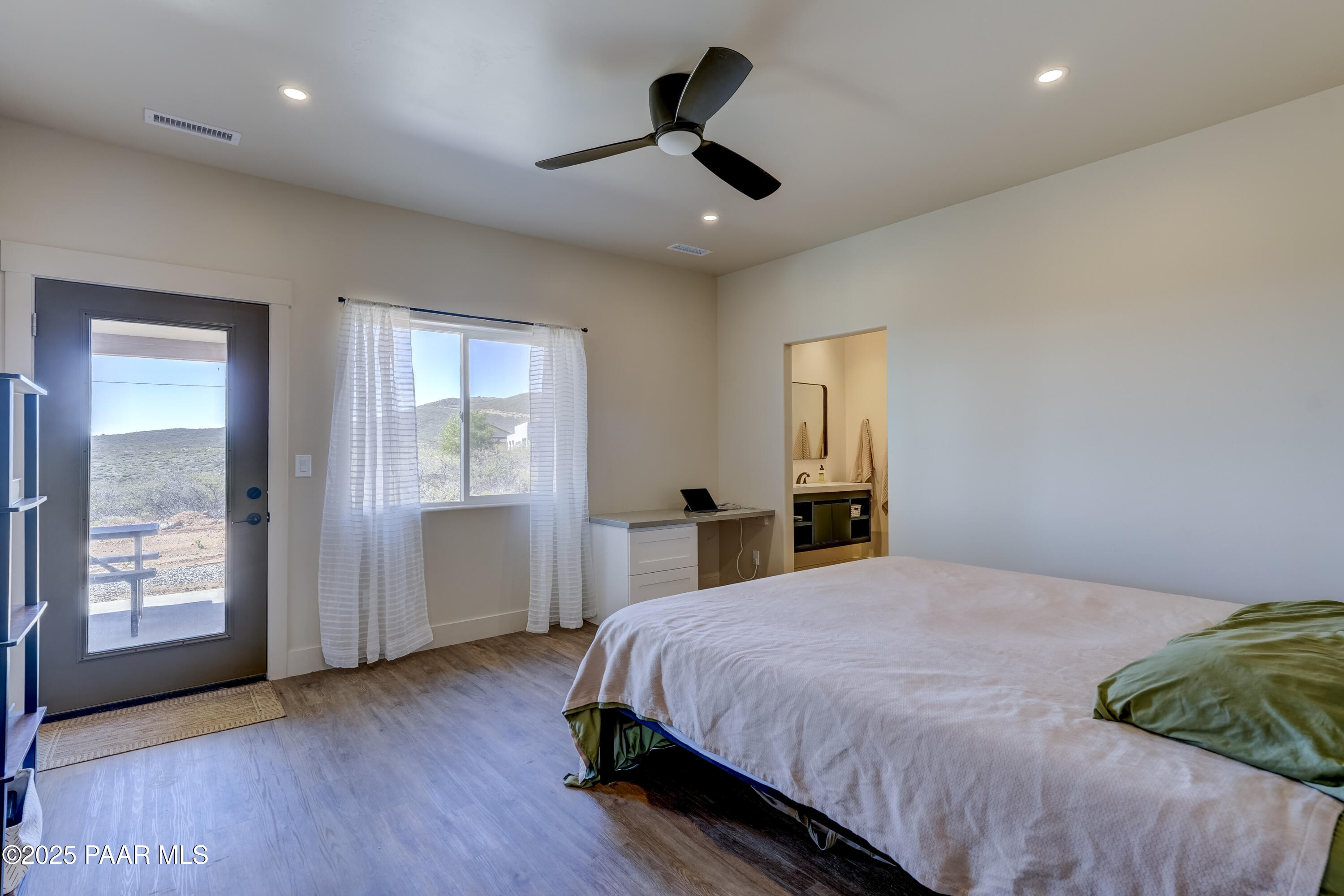 15963 Valentine Lane