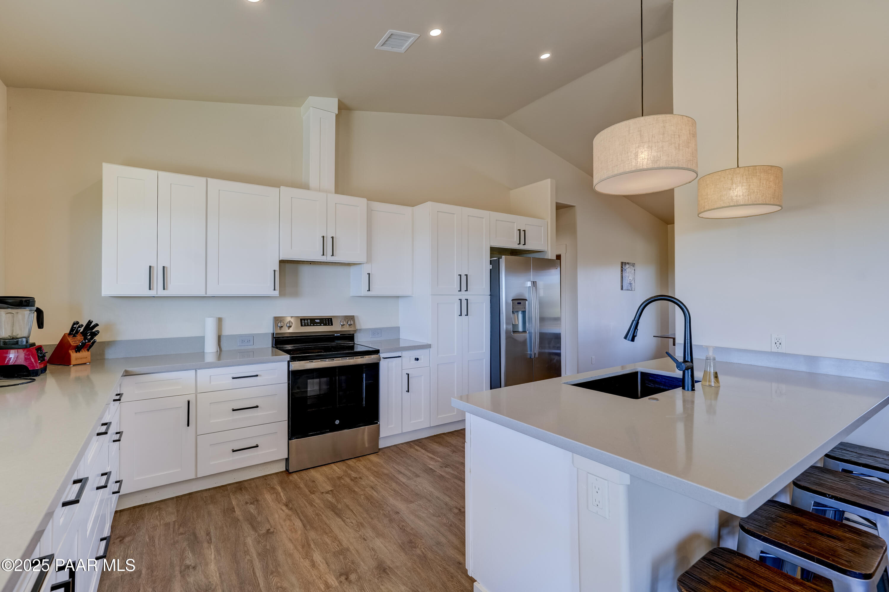 15963 Valentine Lane