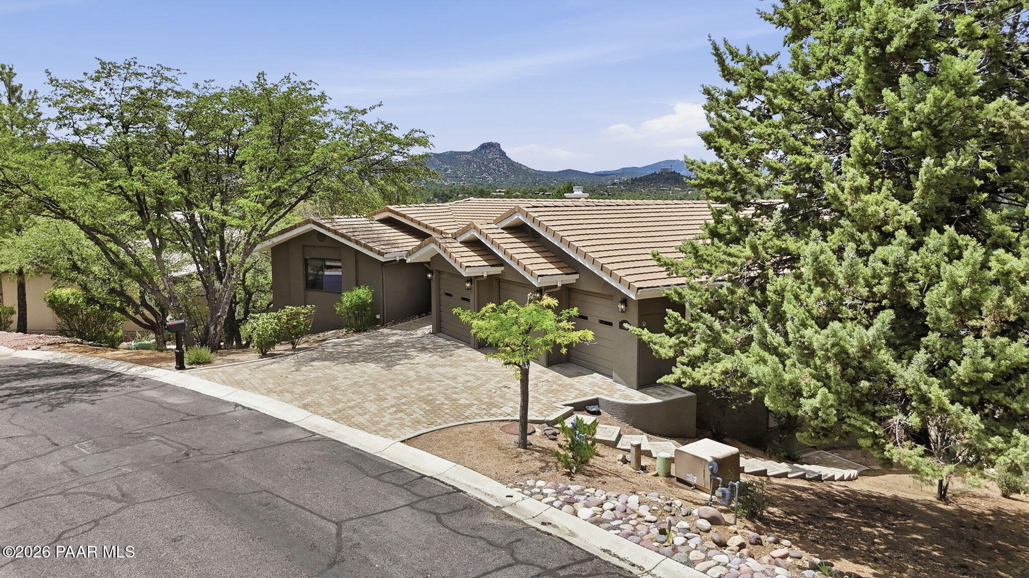 1140 Tanglewood Road
