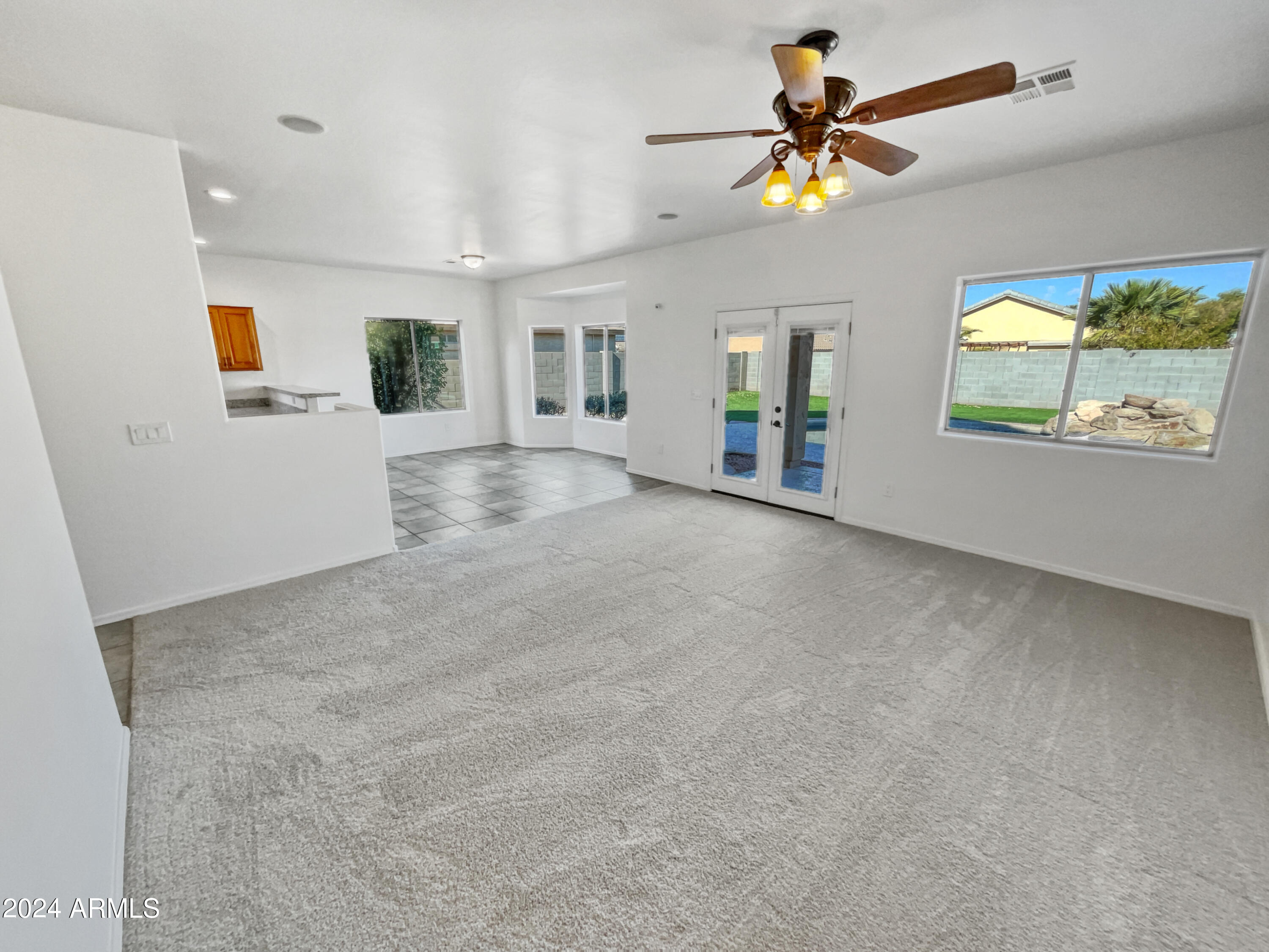 2624 W CARSON Road