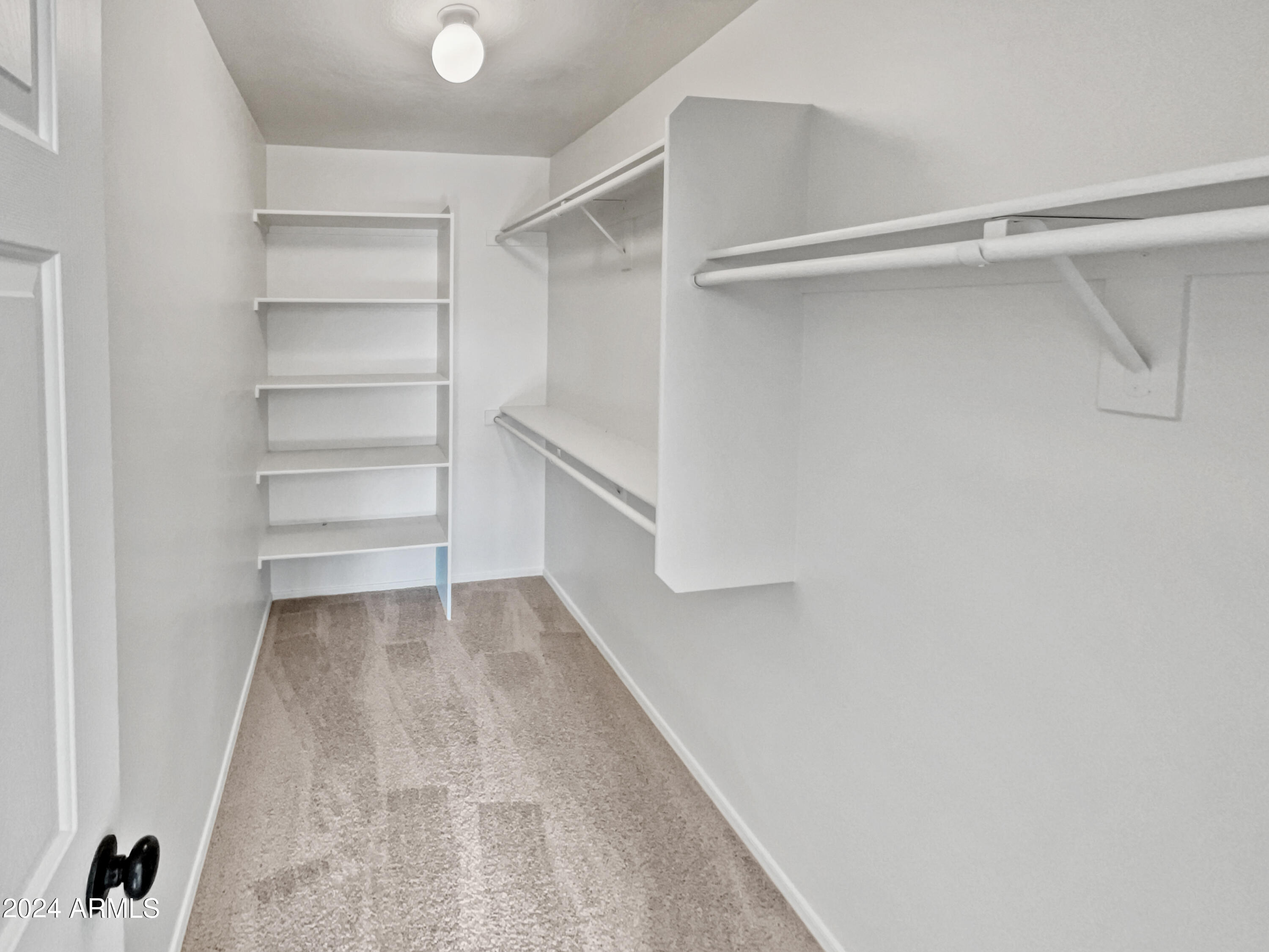 2624 W CARSON Road