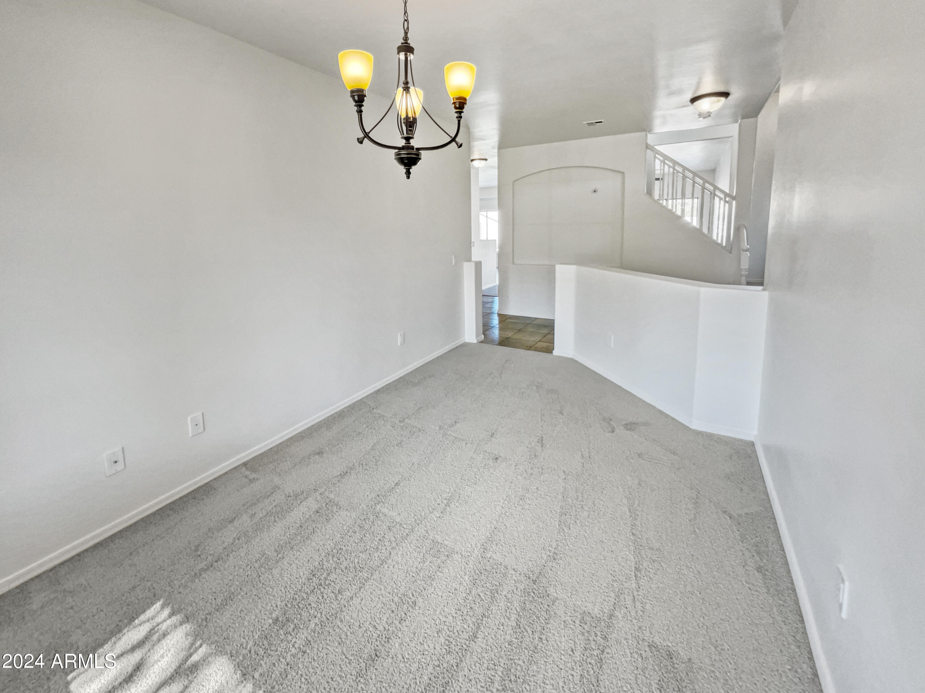 2624 W CARSON Road
