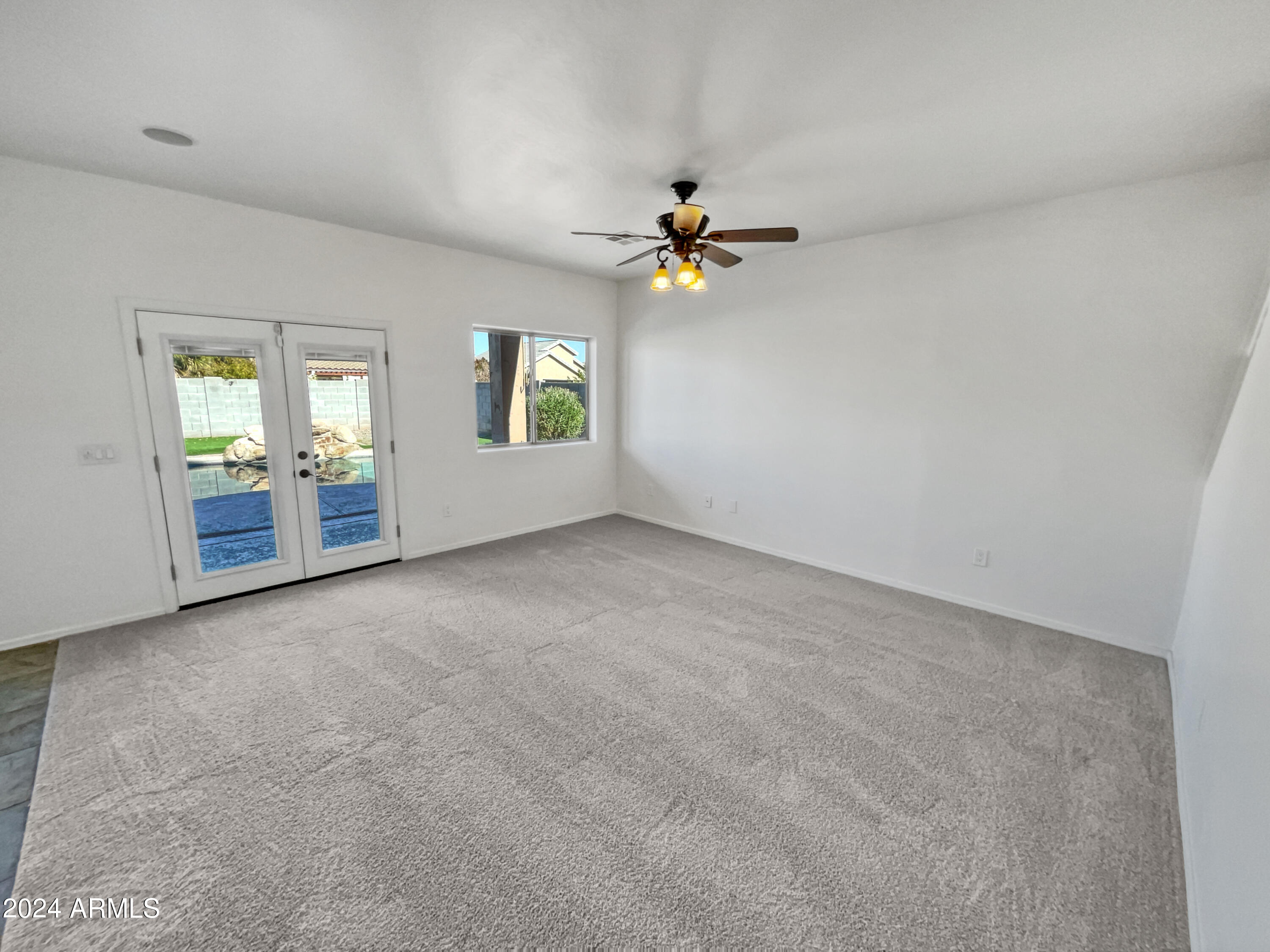 2624 W CARSON Road
