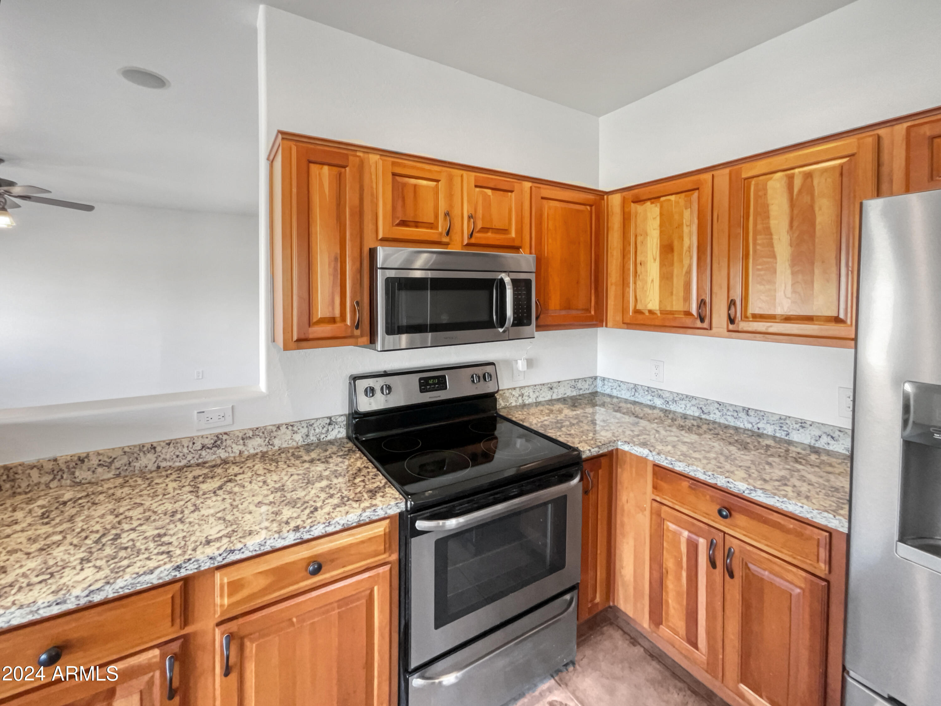 2624 W CARSON Road