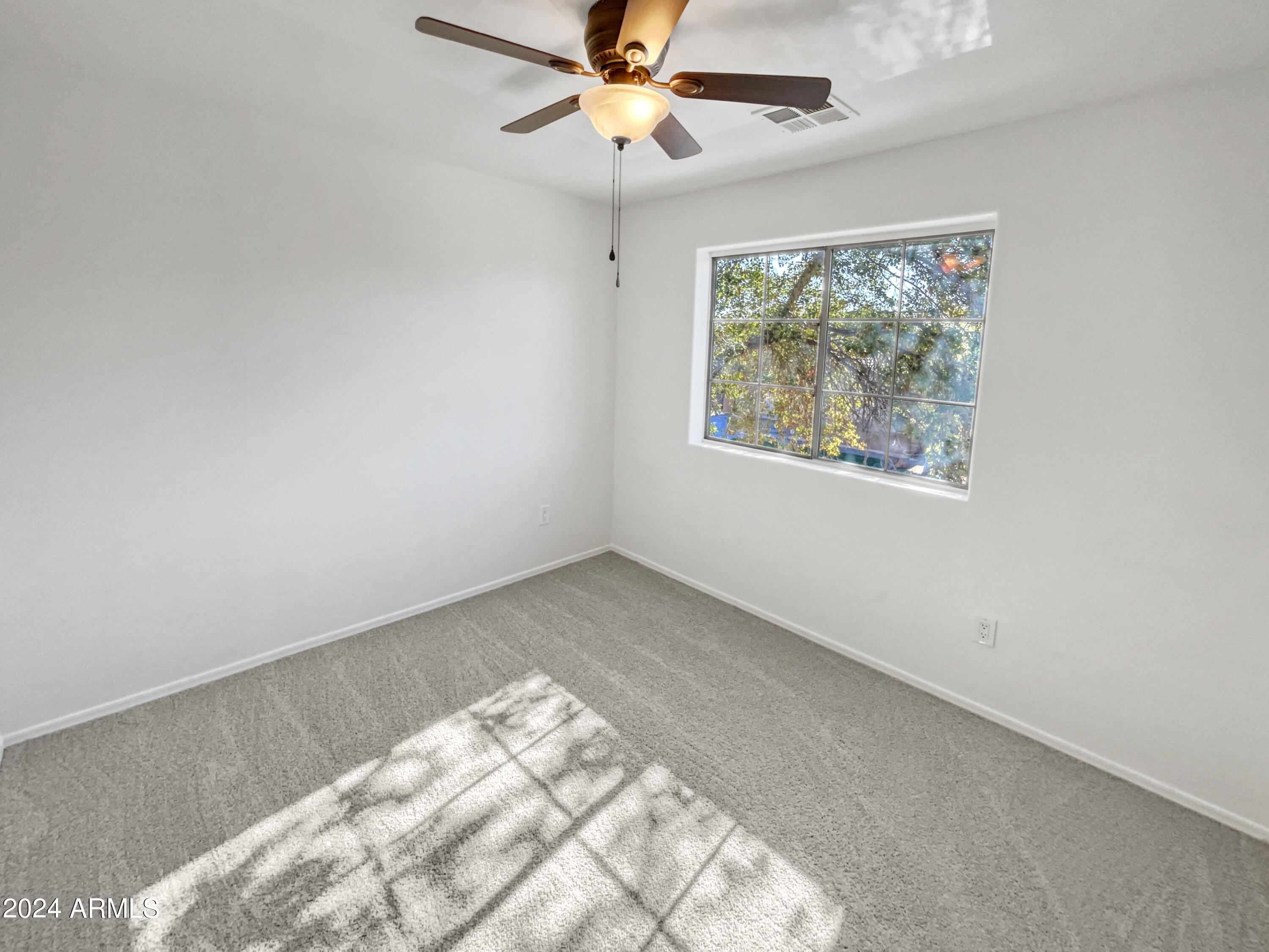 2624 W CARSON Road