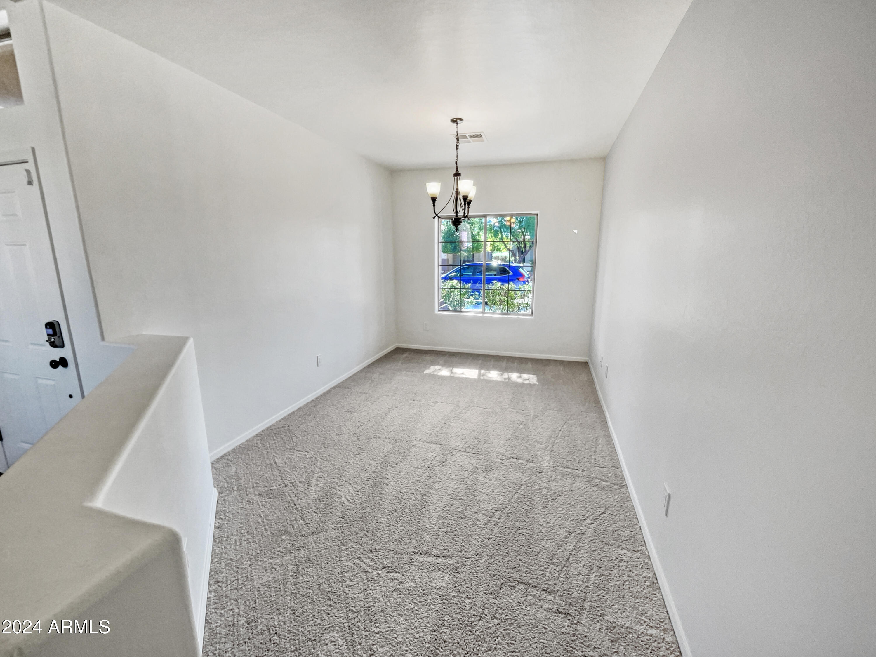 2624 W CARSON Road